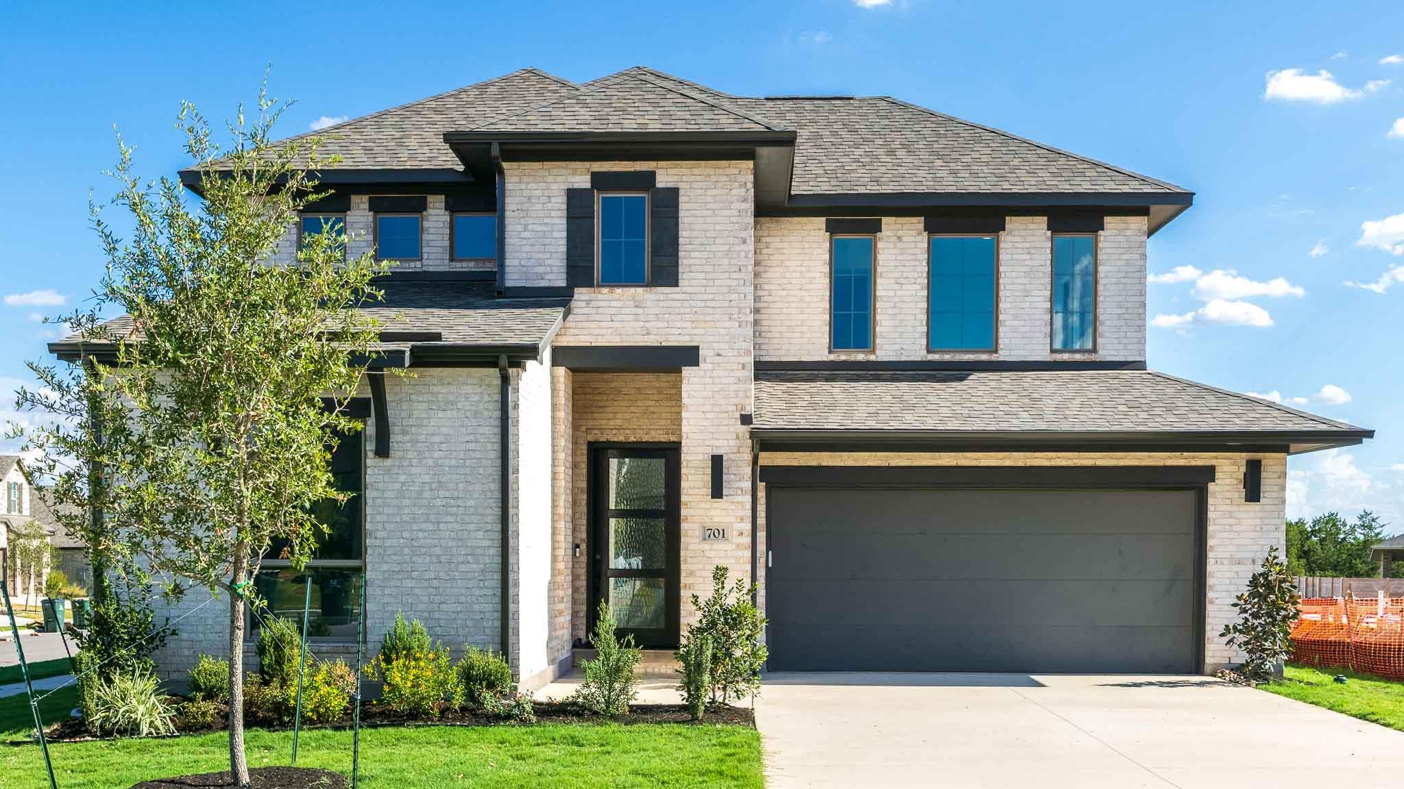 Listing photo 1 of 701  High Summit Dr