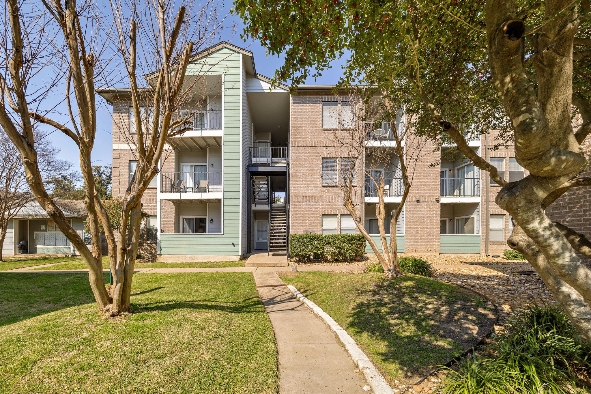 Listing photo 1 of 12166  Metric Blvd  #239