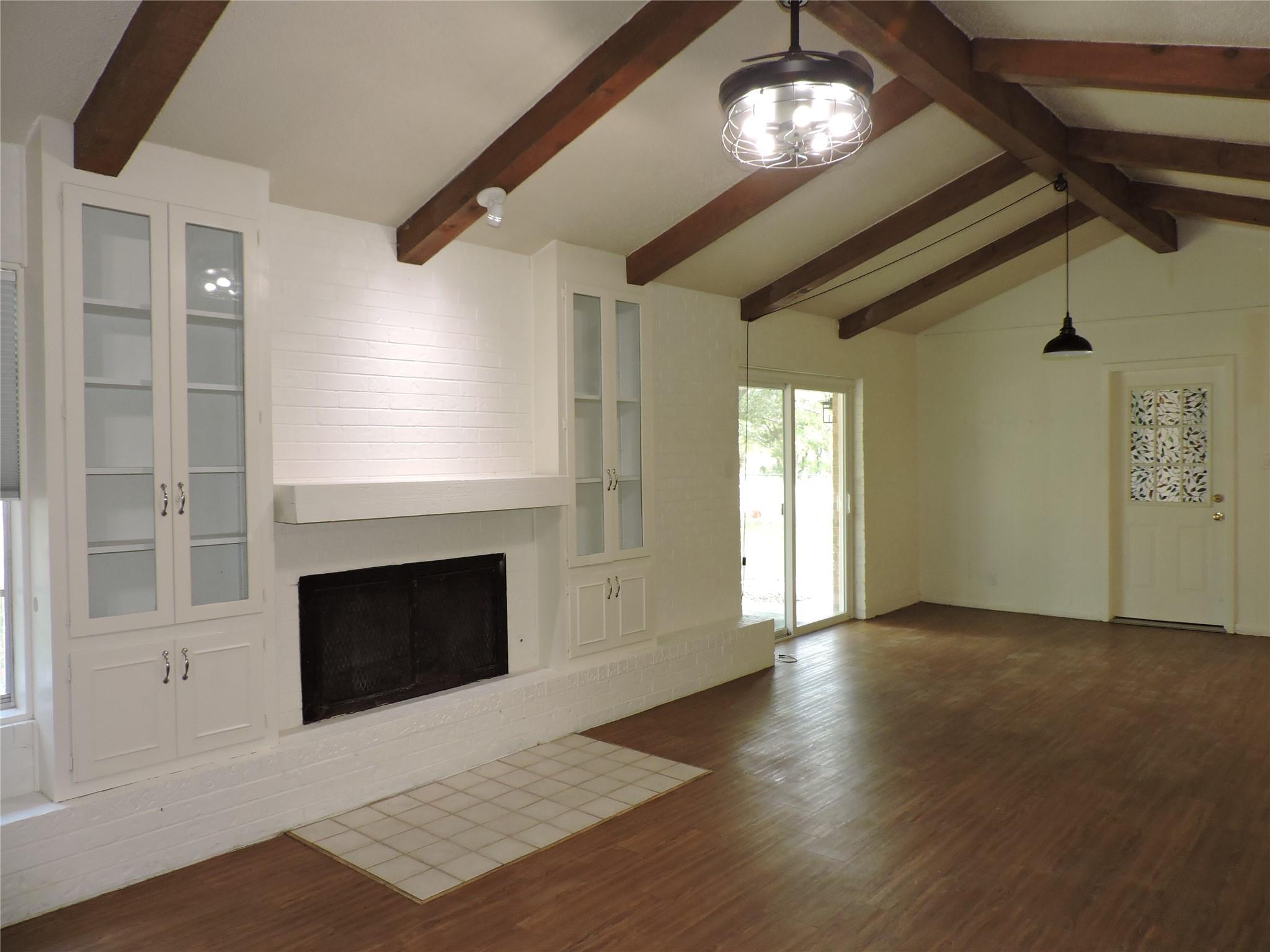 Listing photo 1 of 6701 N Hwy 183 None