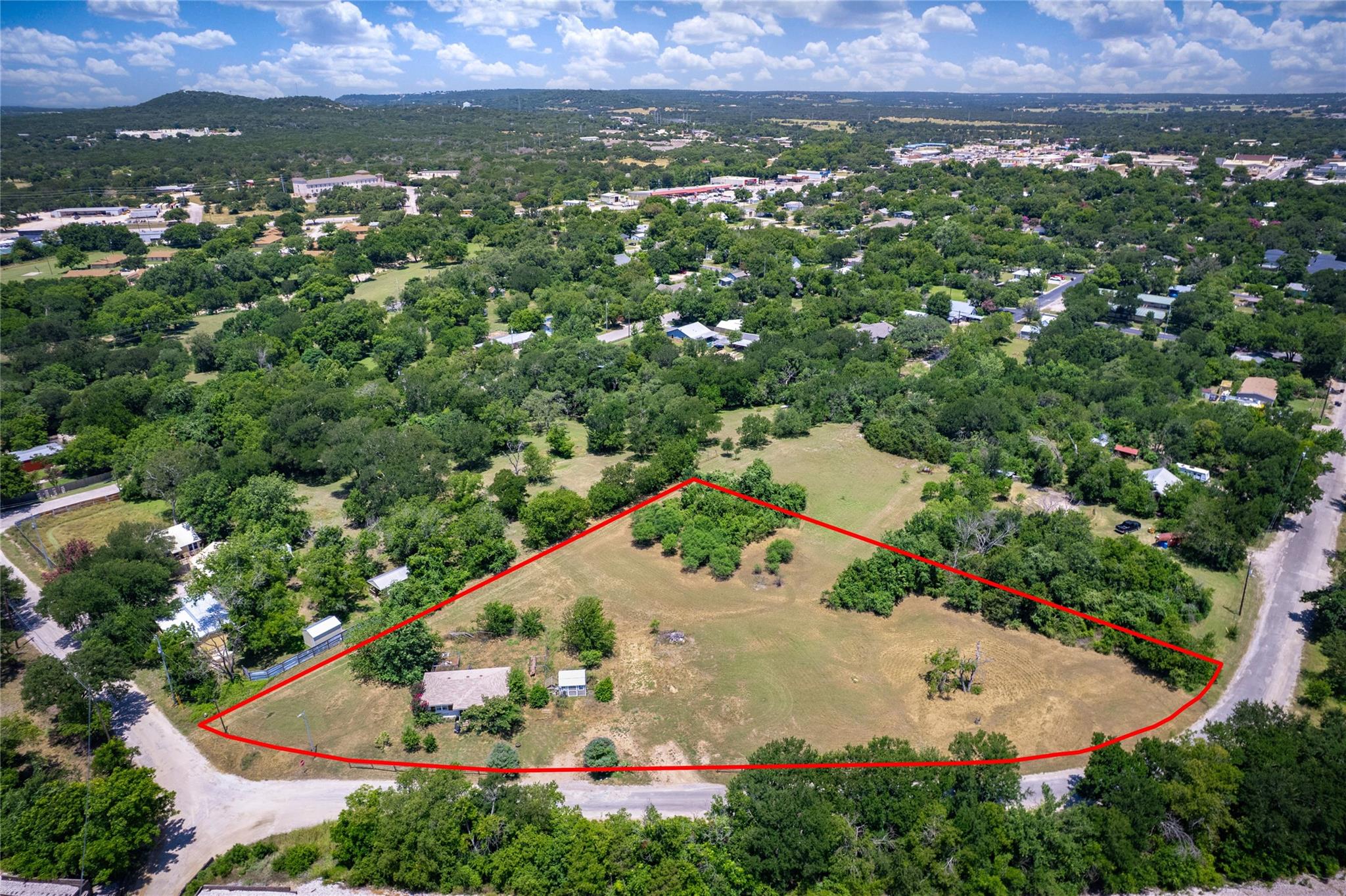 Listing photo 1 of 1104 S Boundary St