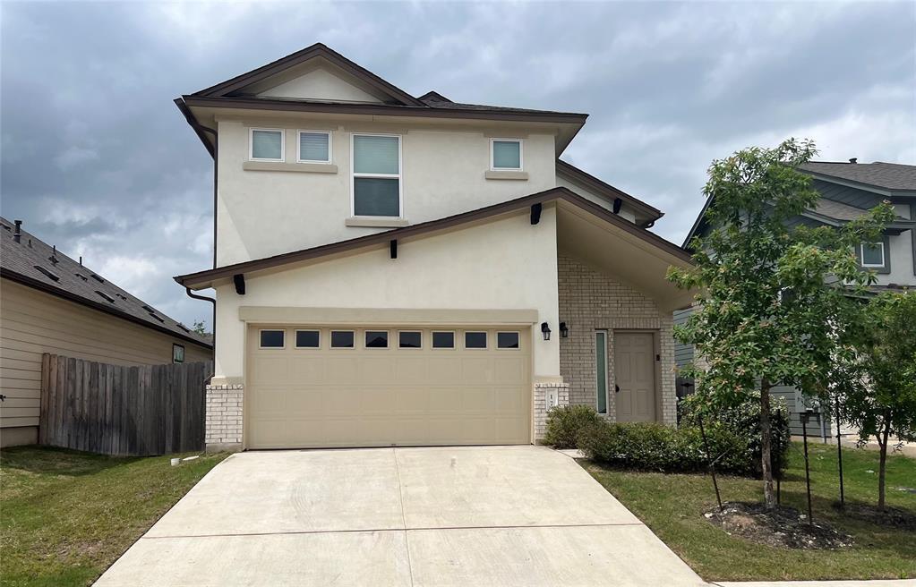 Listing photo 1 of 3201  College Park Dr  #17
