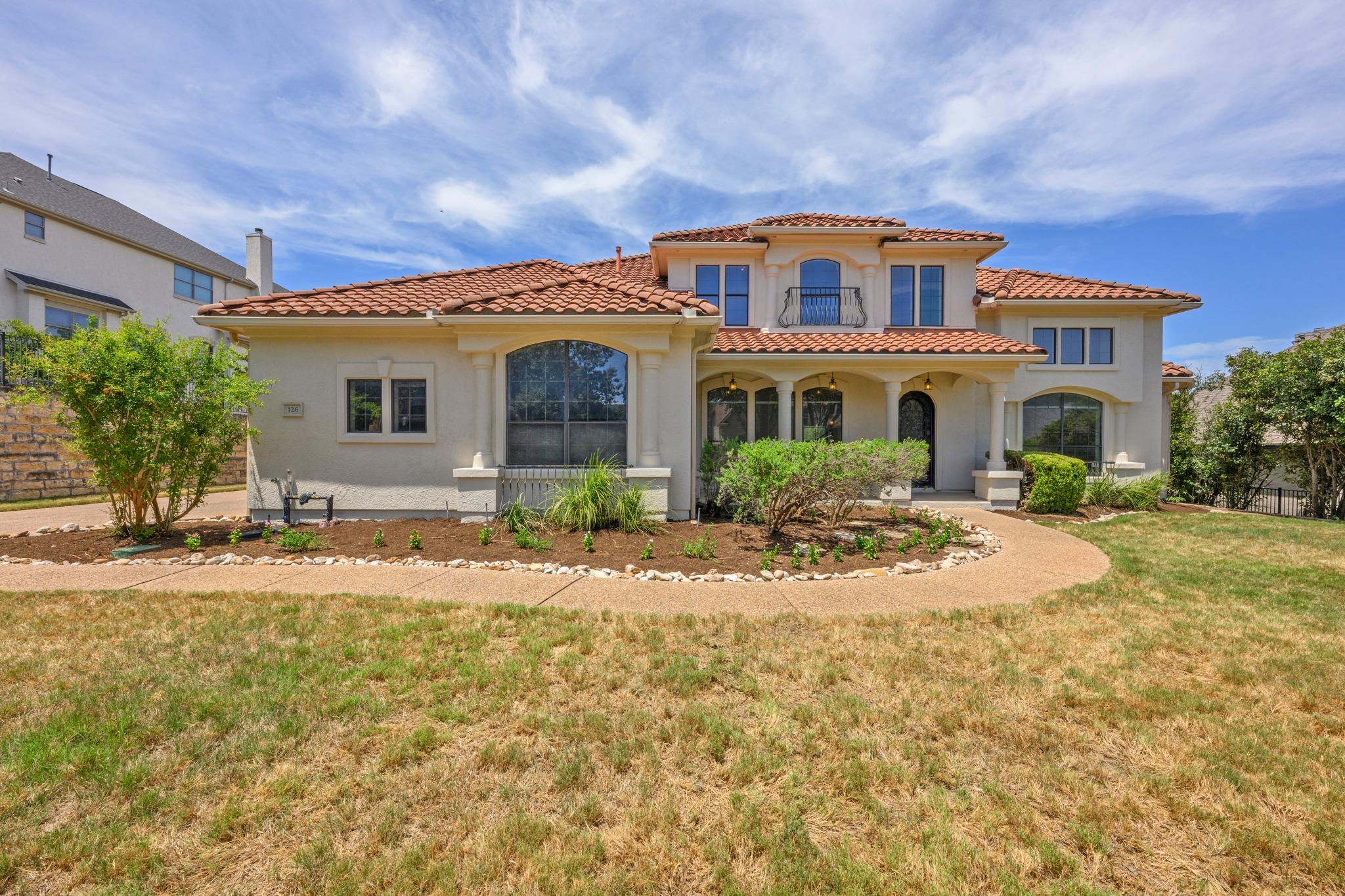 Listing photo 1 of 126  Vailco Ln