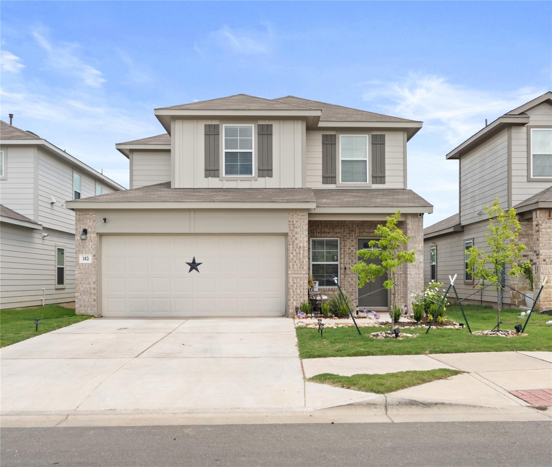 Listing photo 1 of 143  Santa Rosa Ln