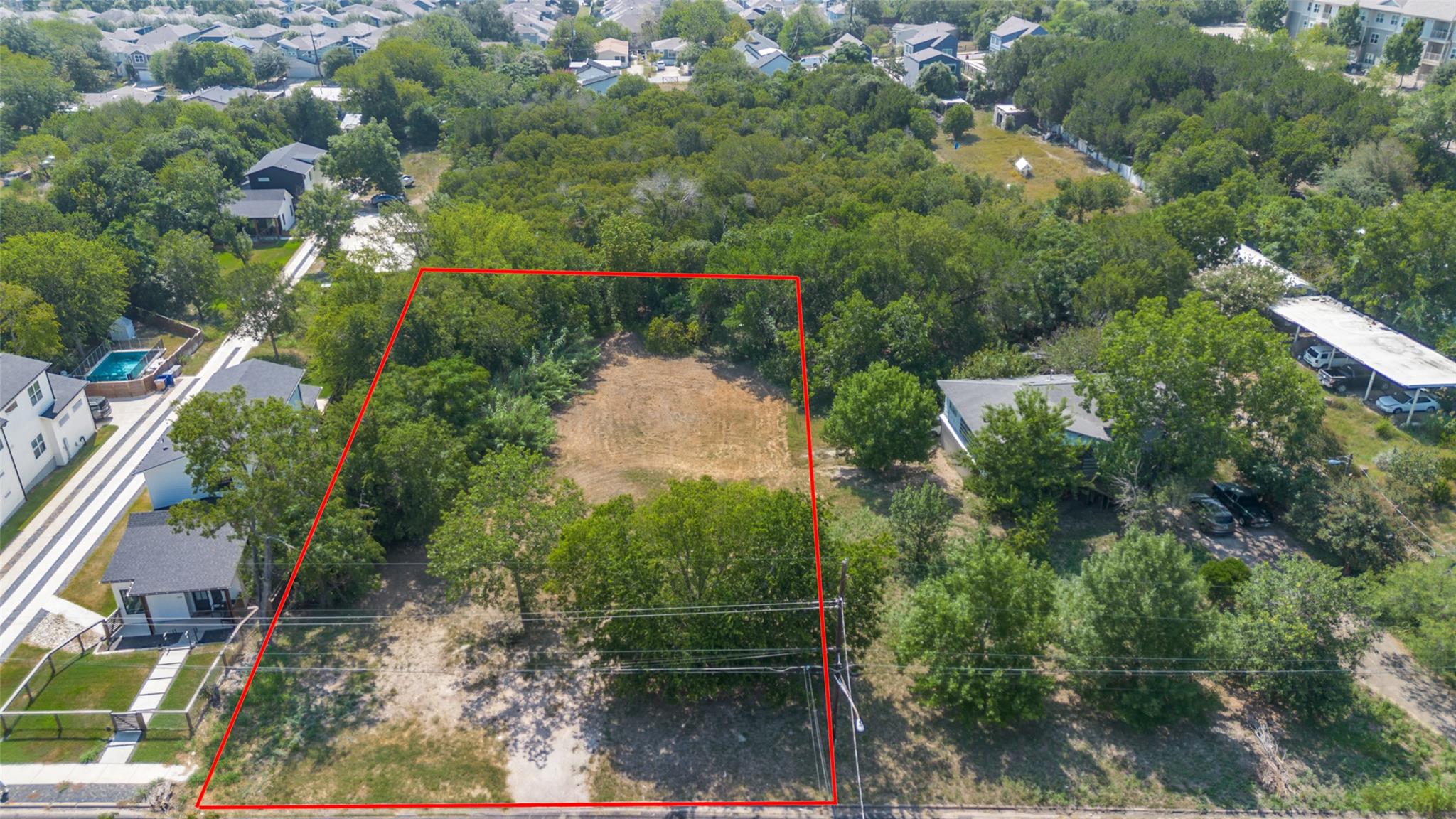 Listing photo 1 of 2305  Thrasher Ln