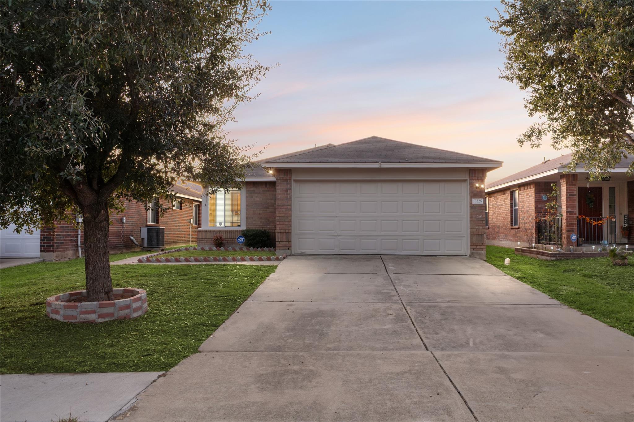 Listing photo of 13326  James Monroe St
