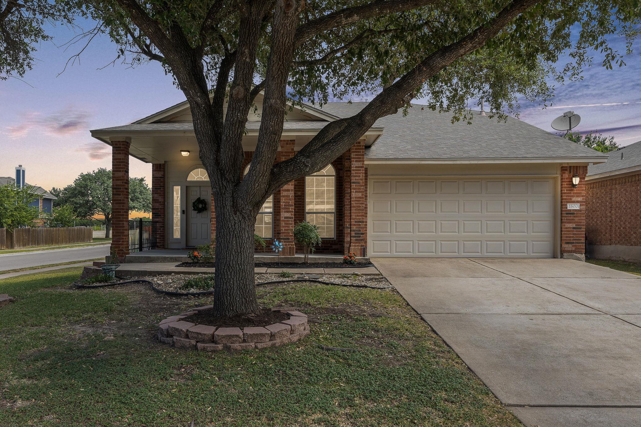 Listing photo 1 of 1500  Jackie Robinson Pl