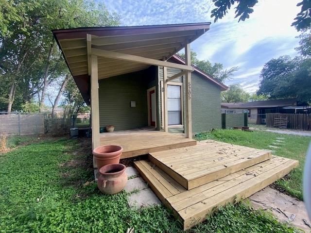 Listing photo 1 of 5205  Knight Cir