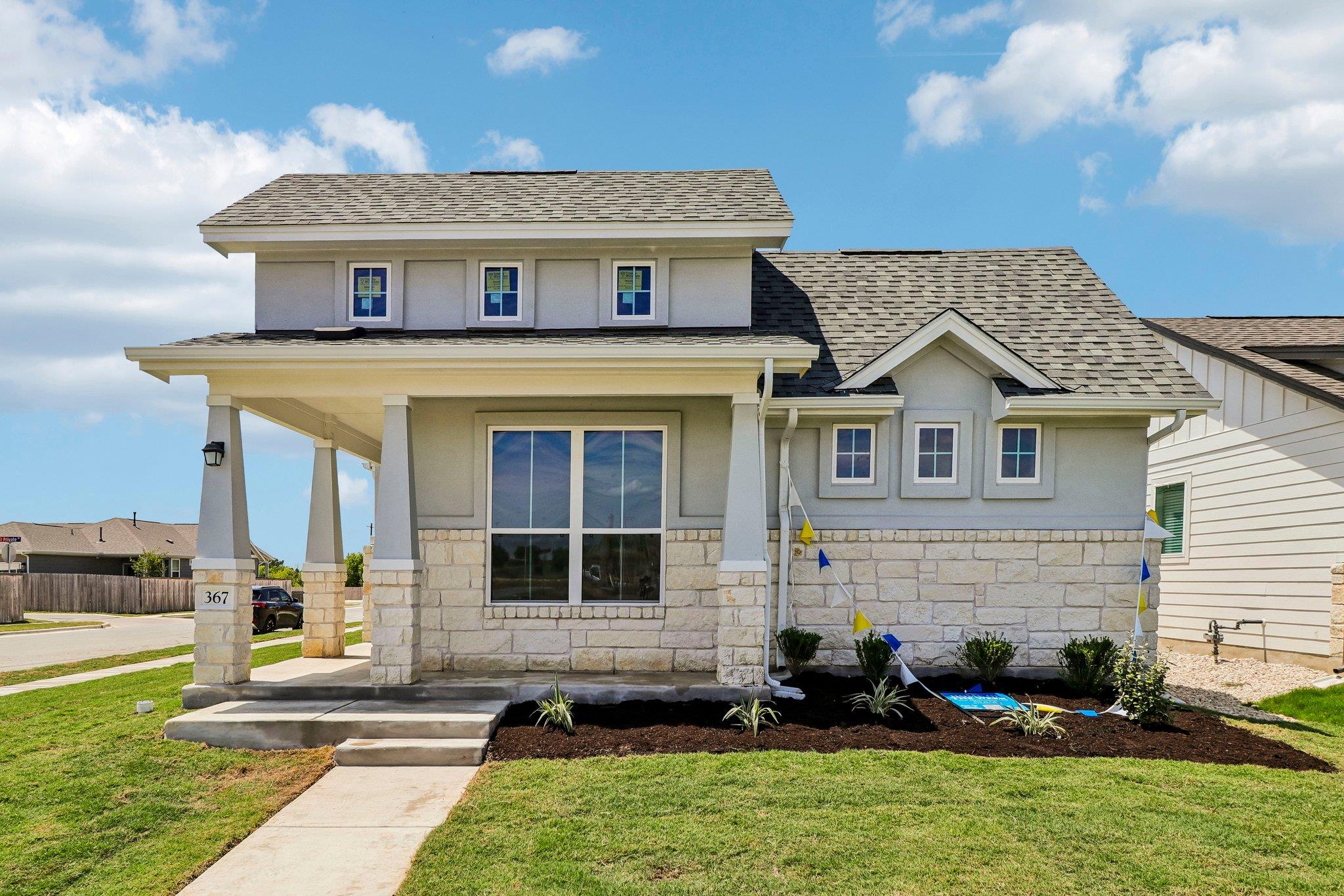 Listing photo 1 of 191  Glocken Ln