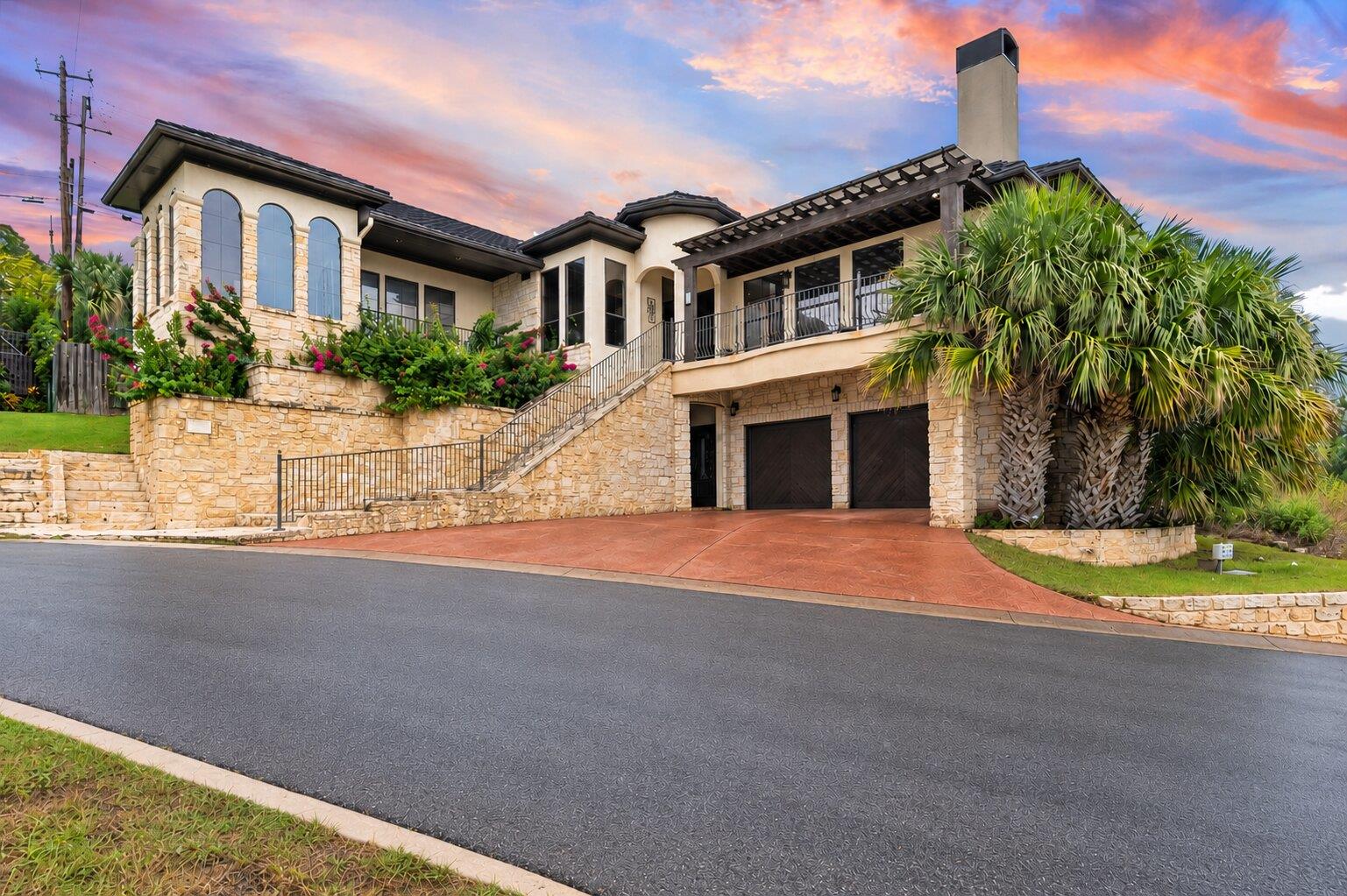 Listing photo 1 of 5138  Mansfield View Ct