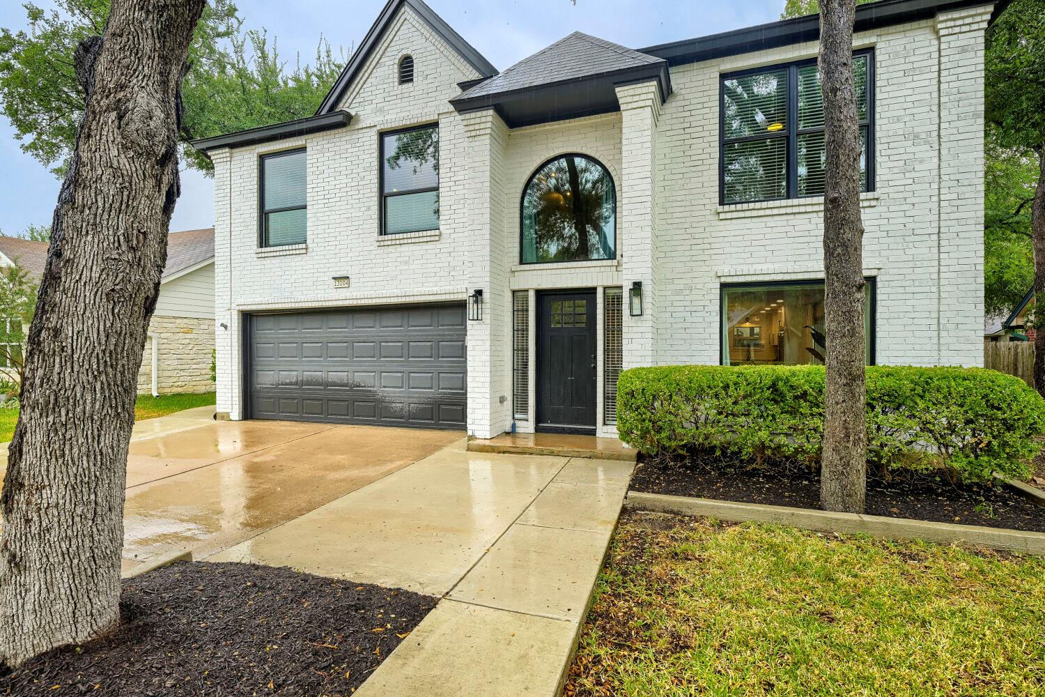 Listing photo 1 of 13104  Tilder Dr