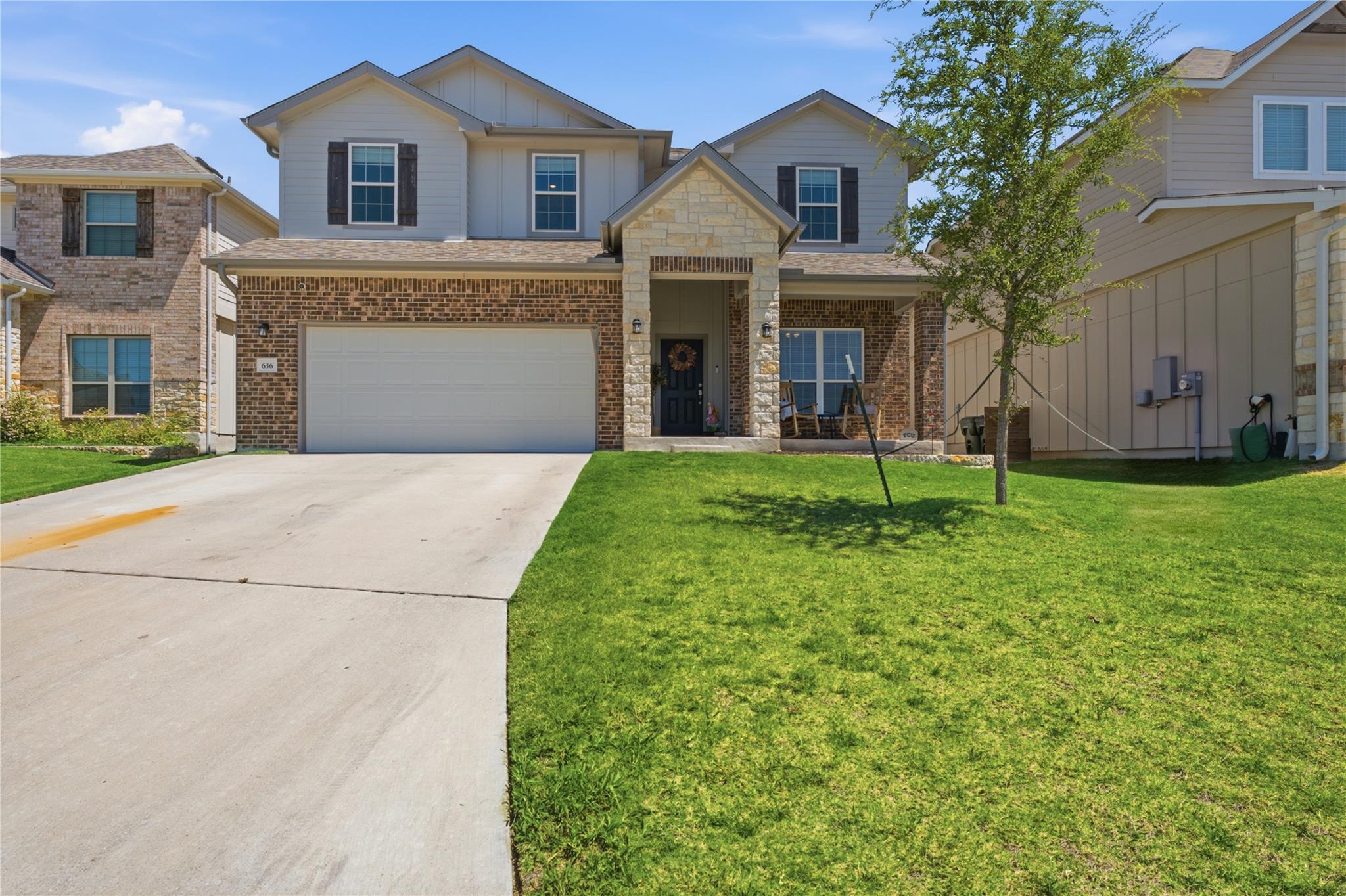 636  Friar Tuck Dr 매물 사진 1