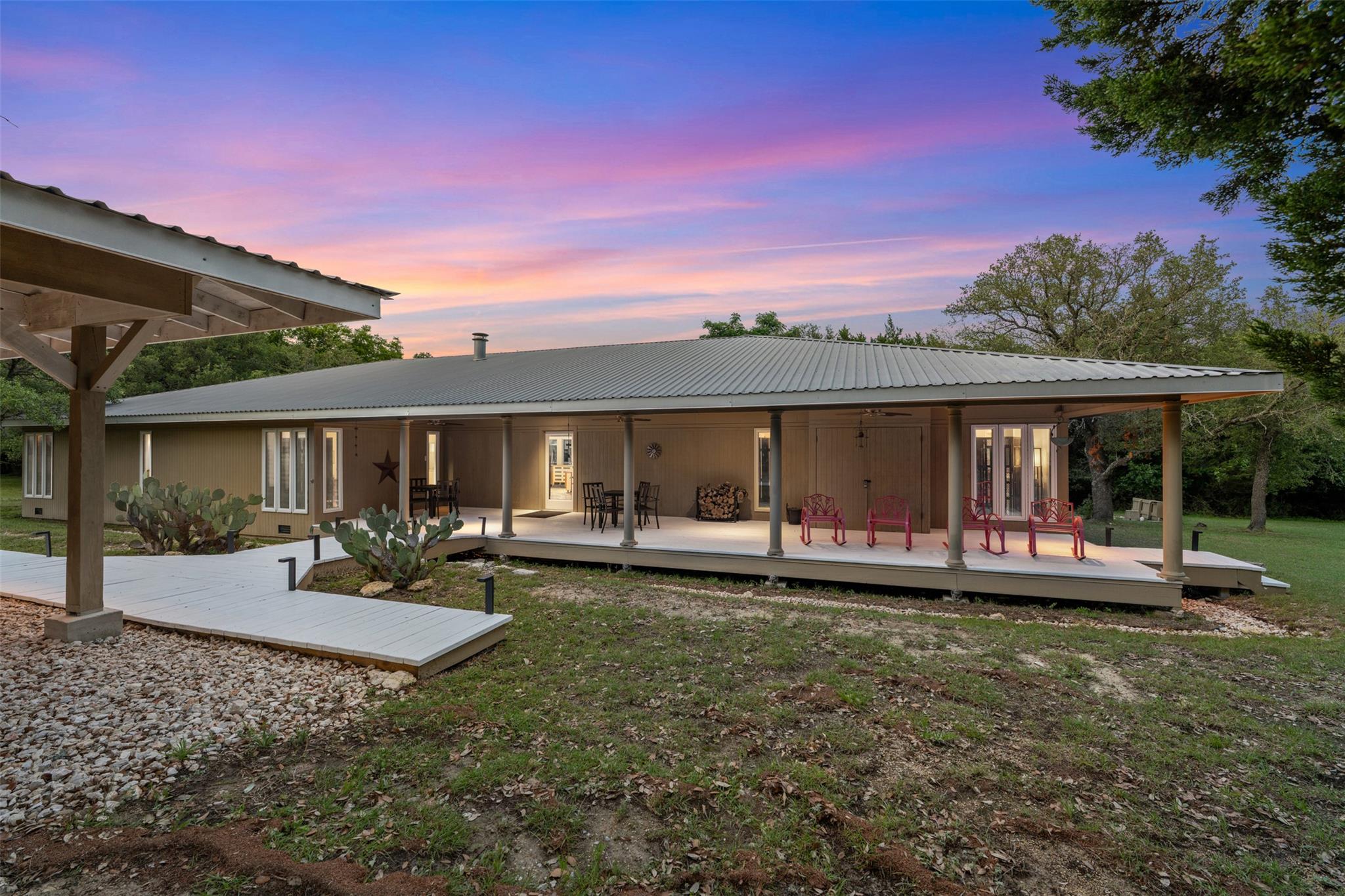 Listing photo 1 of 212  County Road 229 Rd