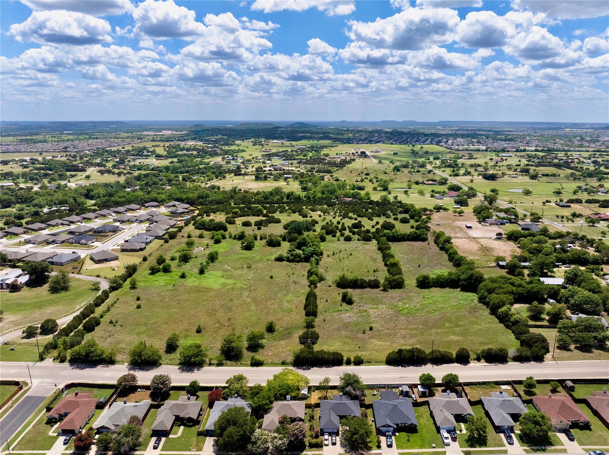 Listing photo 1 of 5011  Cunningham Rd