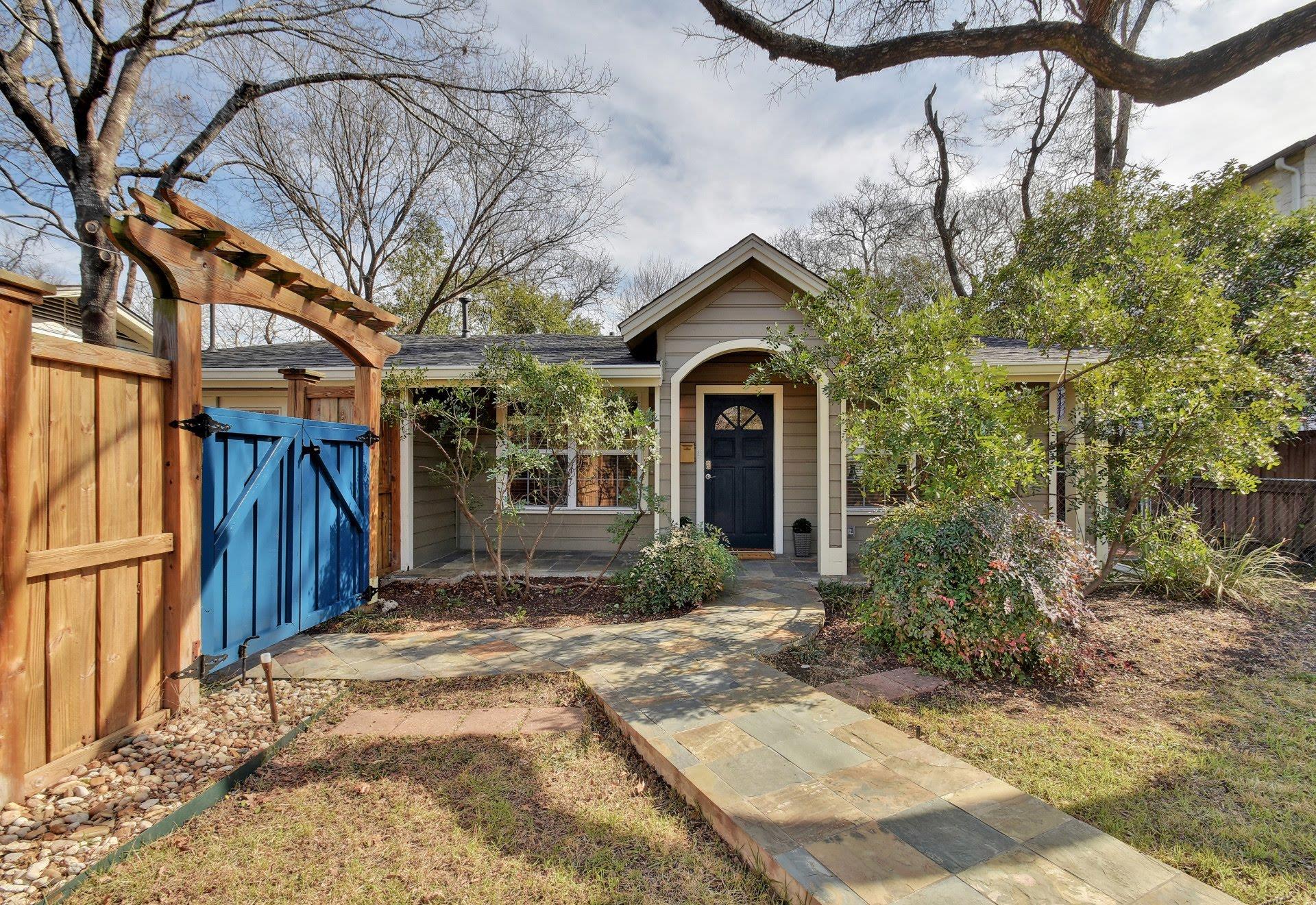 Listing photo 1 of 1909  WINSTED Ln