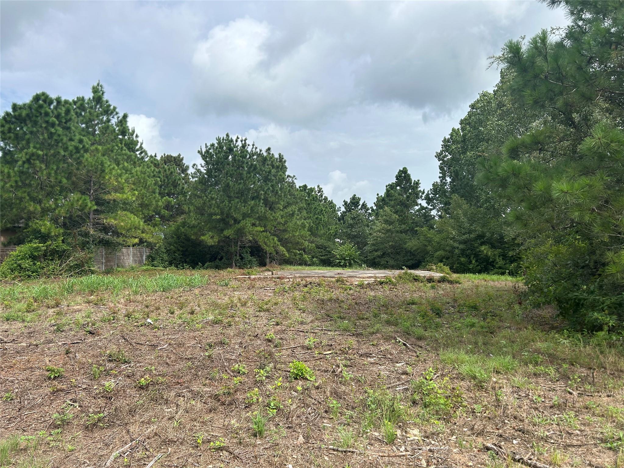 Listing photo 1 of 158  Cardinal Loop