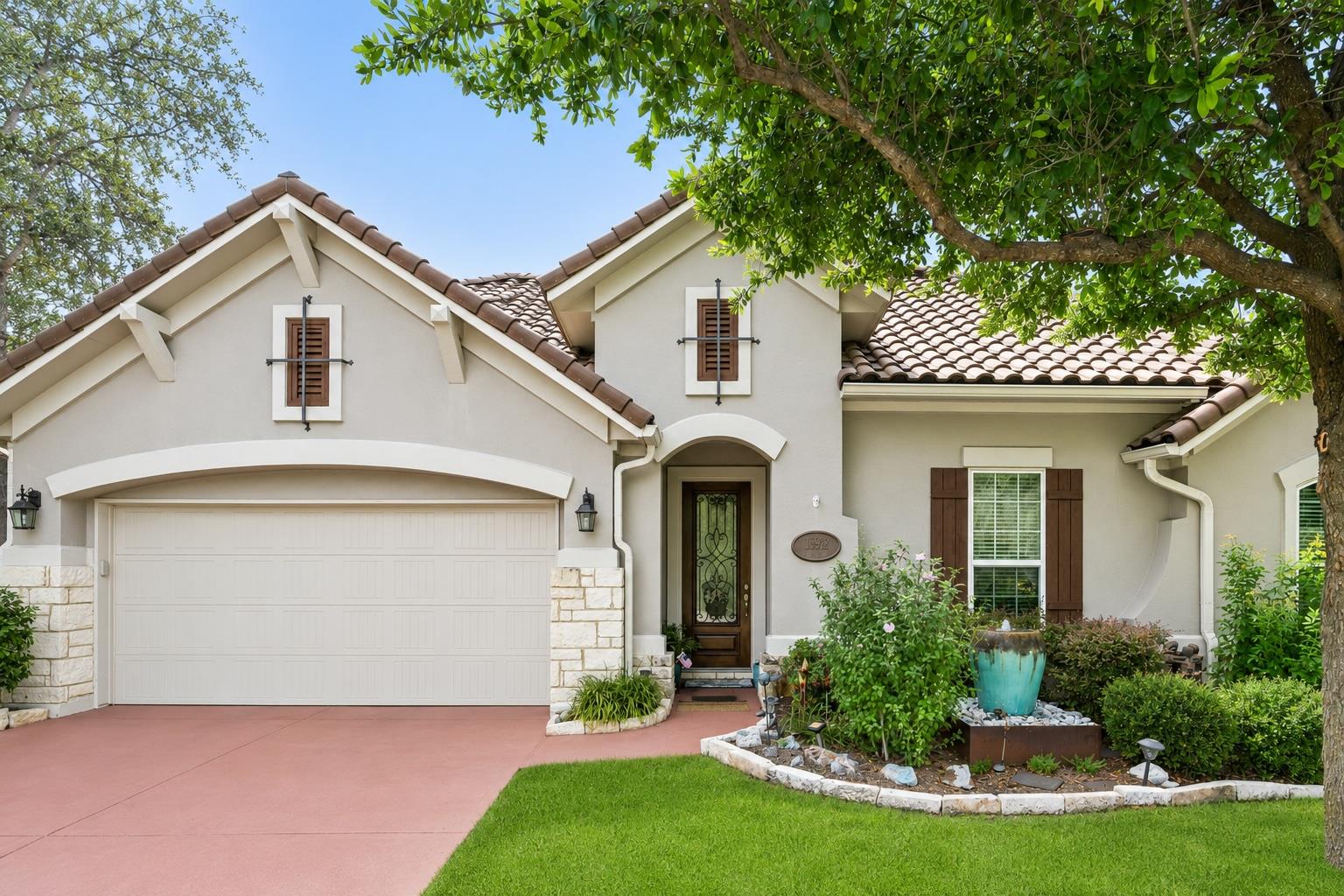 Listing photo 1 of 11912  Mira Vista Way  #VH28