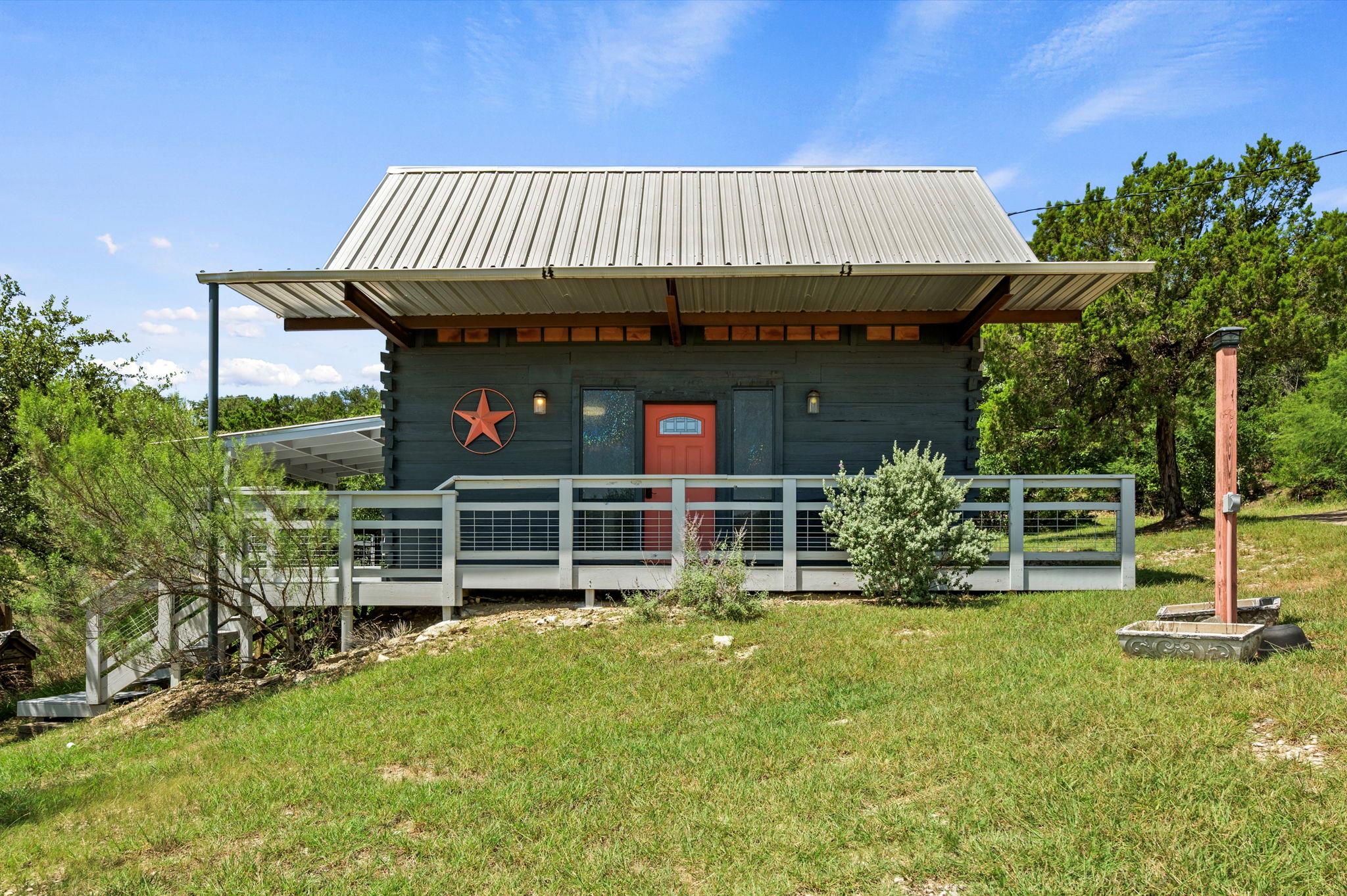 Listing photo 1 of 28531  Paradise Manor Dr