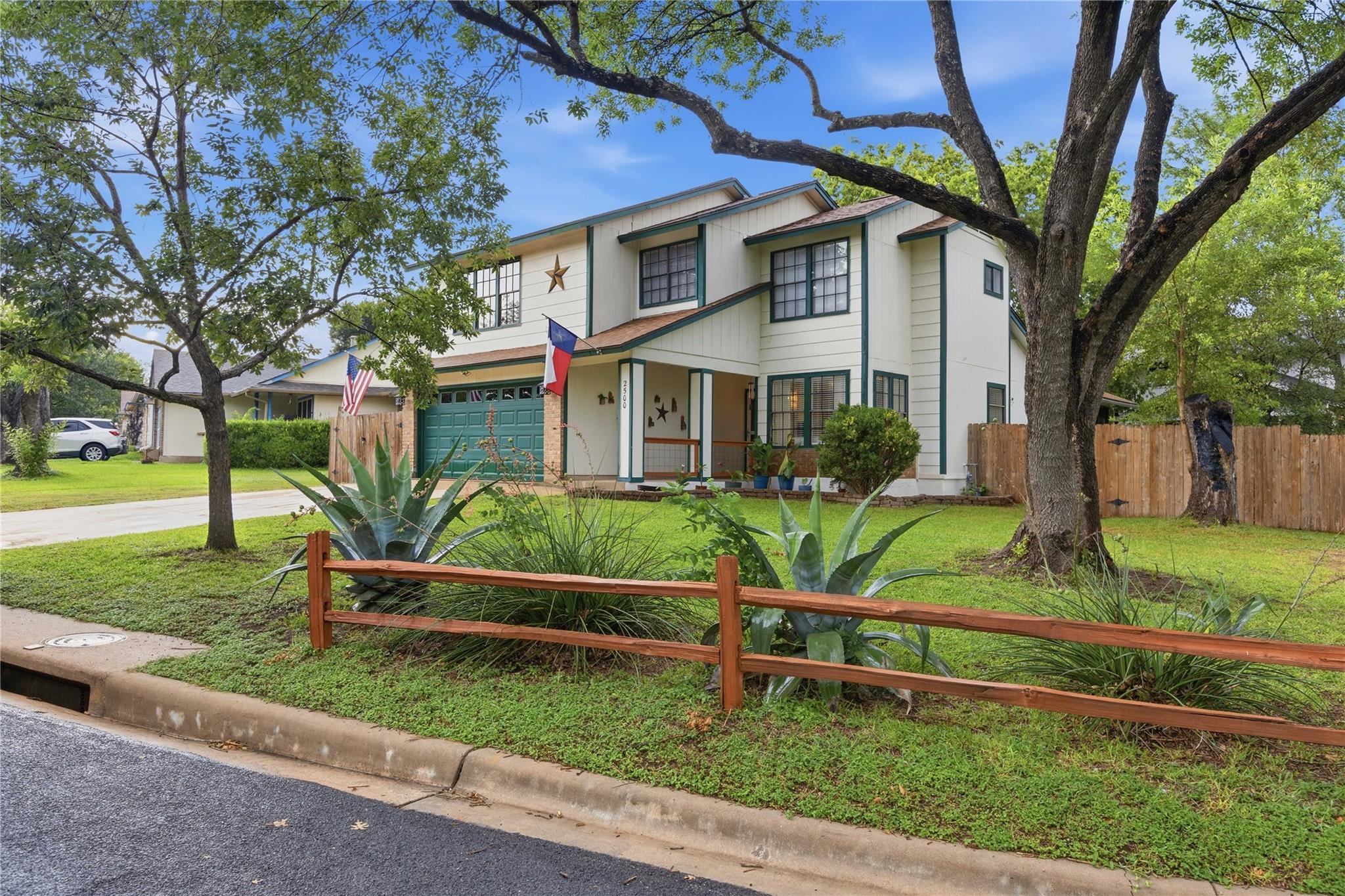 Listing photo 1 of 2500  Piping Rock Trl