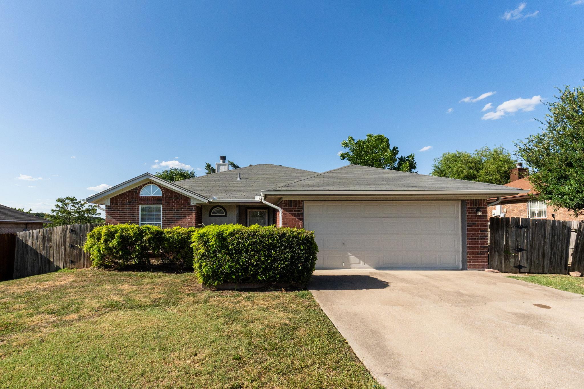 903  Whirlaway Dr 매물 사진 1