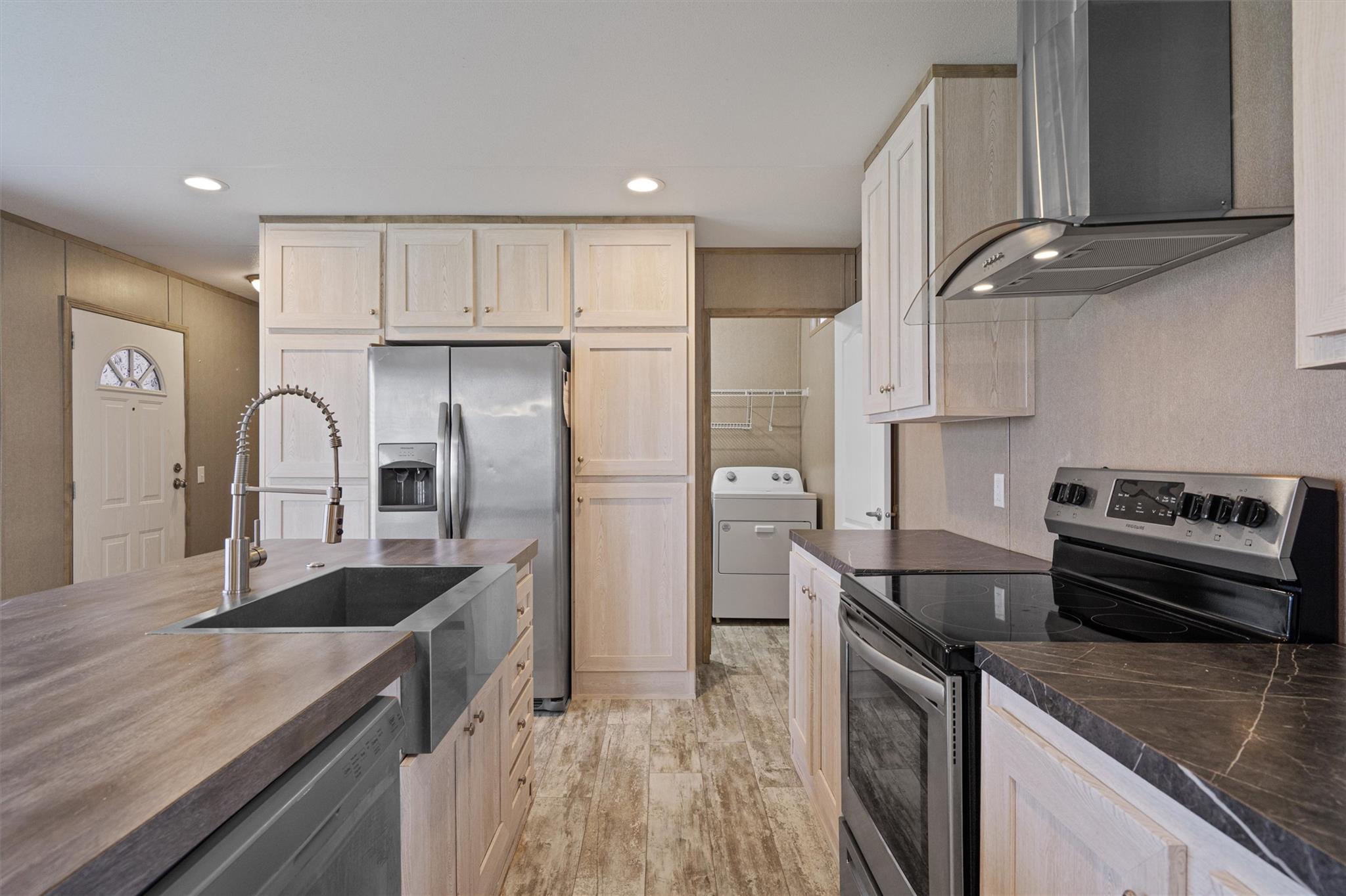 Listing photo 1 of 11908  Charro Dr  #549