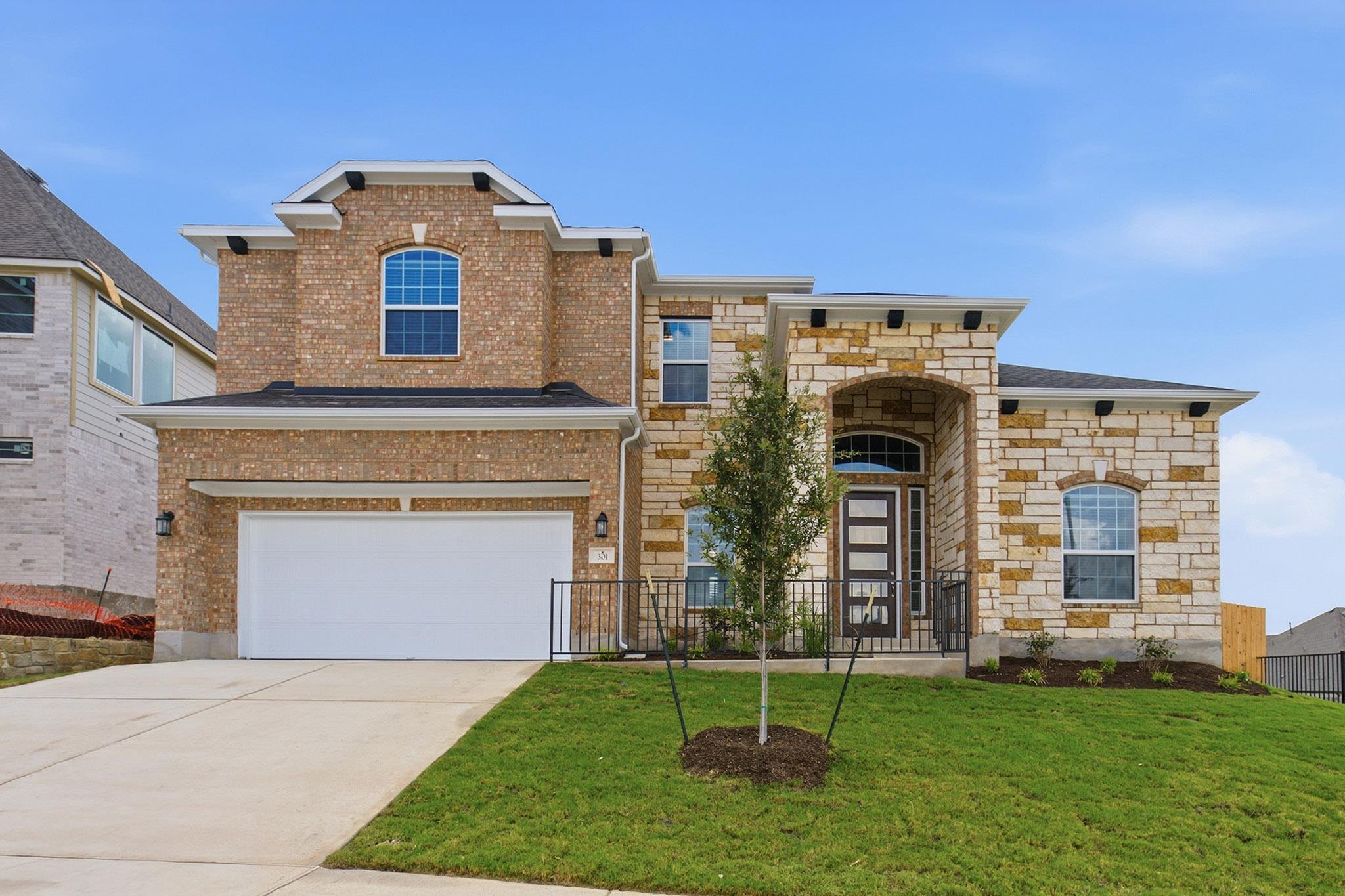 Listing photo 1 of 301  Ginger St