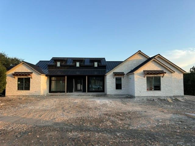 Listing photo 1 of 1117  Mountain Pond Rd