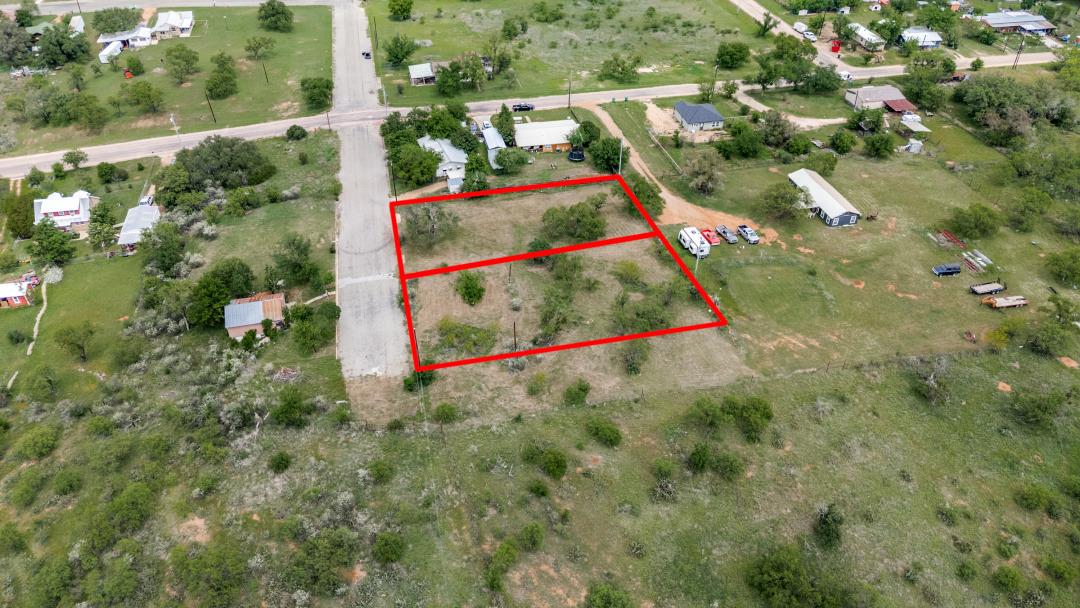Two vacant lots, ideal for building, are nestled 