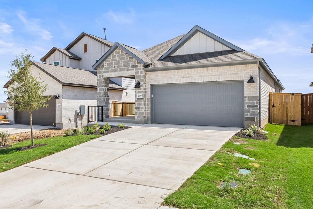 Ảnh nhà đang rao bán 1 của 216  High Valley Drive None