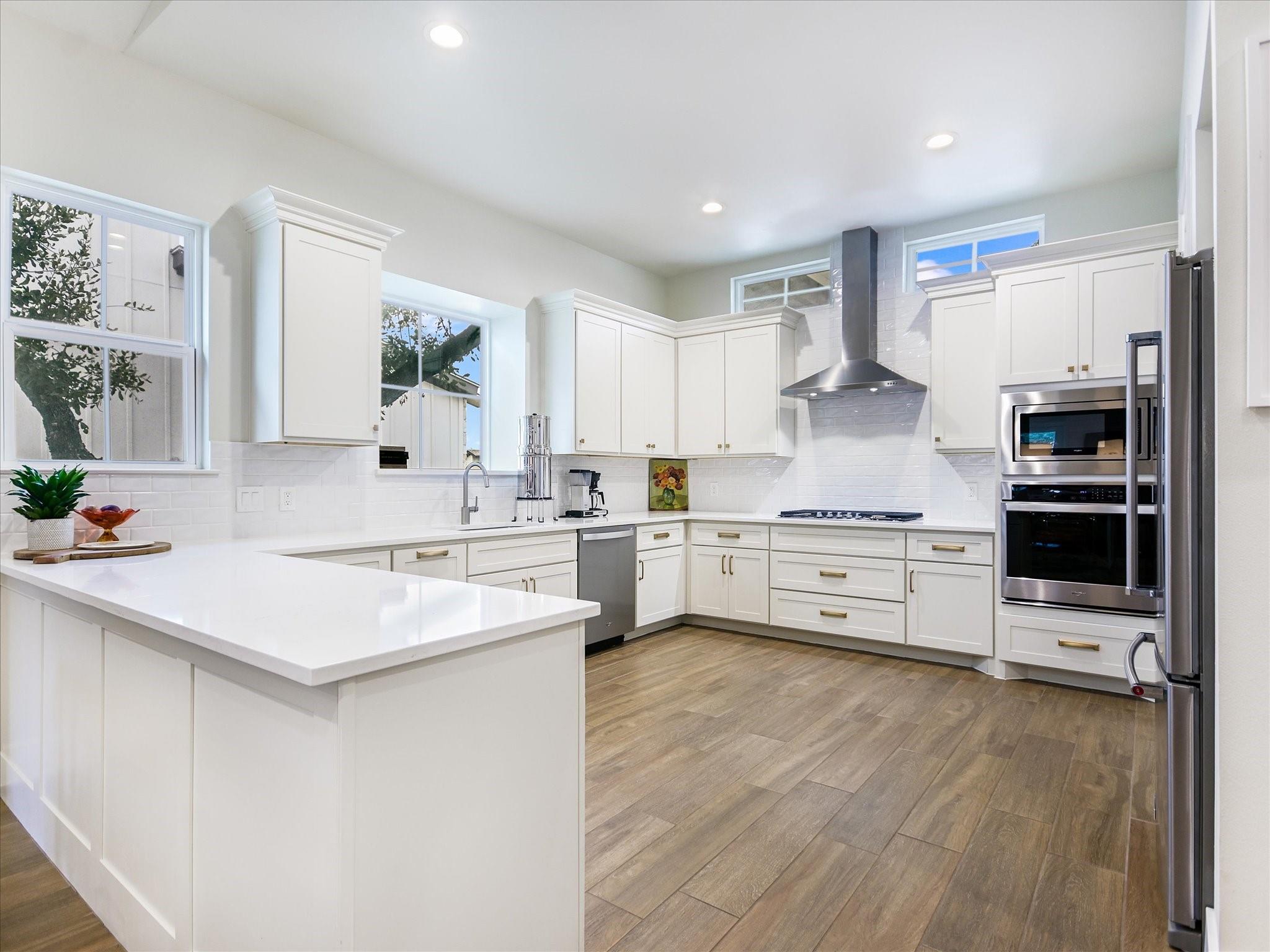 Listing photo 1 of 170  Bunker Ranch Blvd  #16