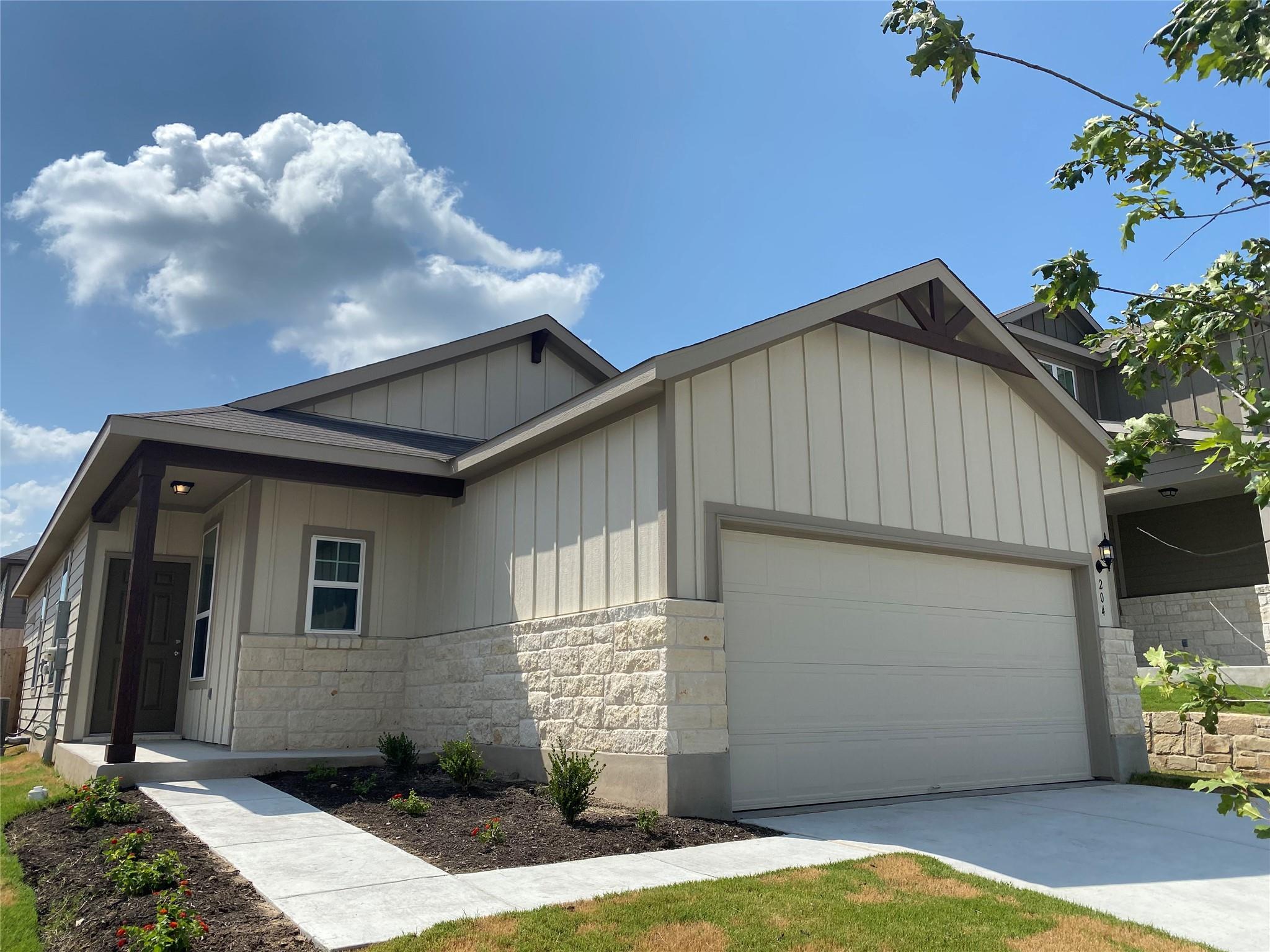 Listing photo 1 of 204  Nettletree Dr