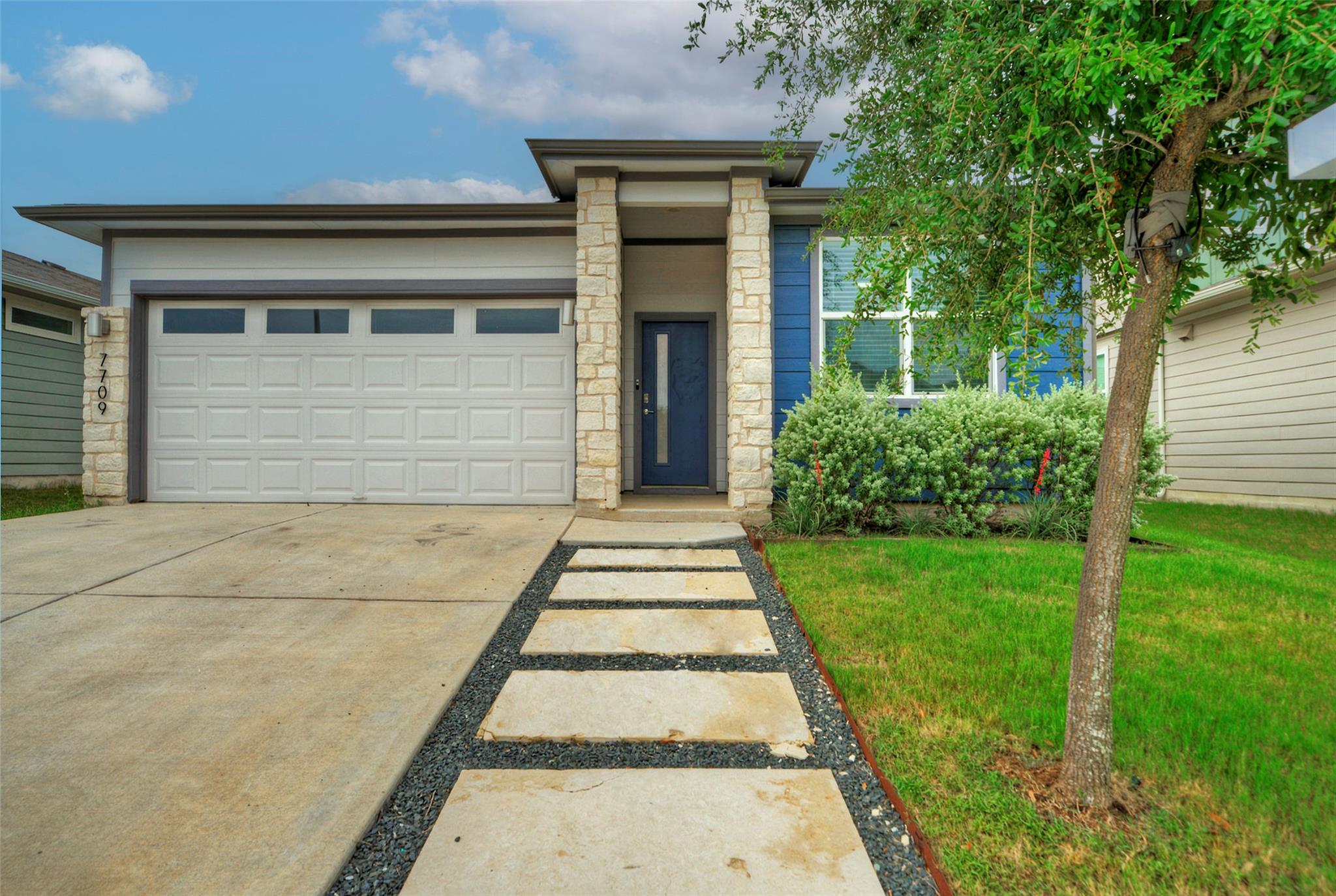 Listing photo 1 of 7709  City Top Blvd