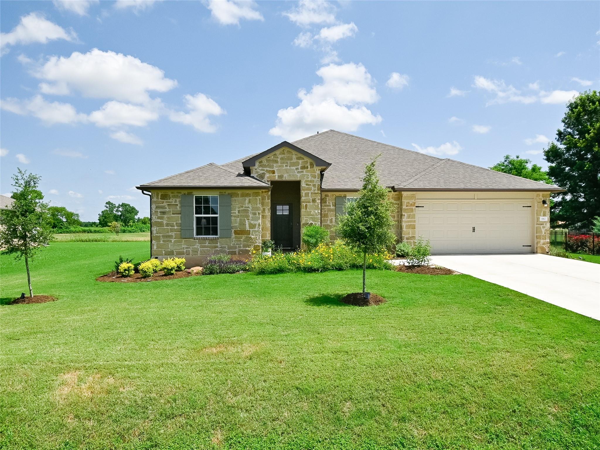 Listing photo 1 of 442  Colovista Pkwy