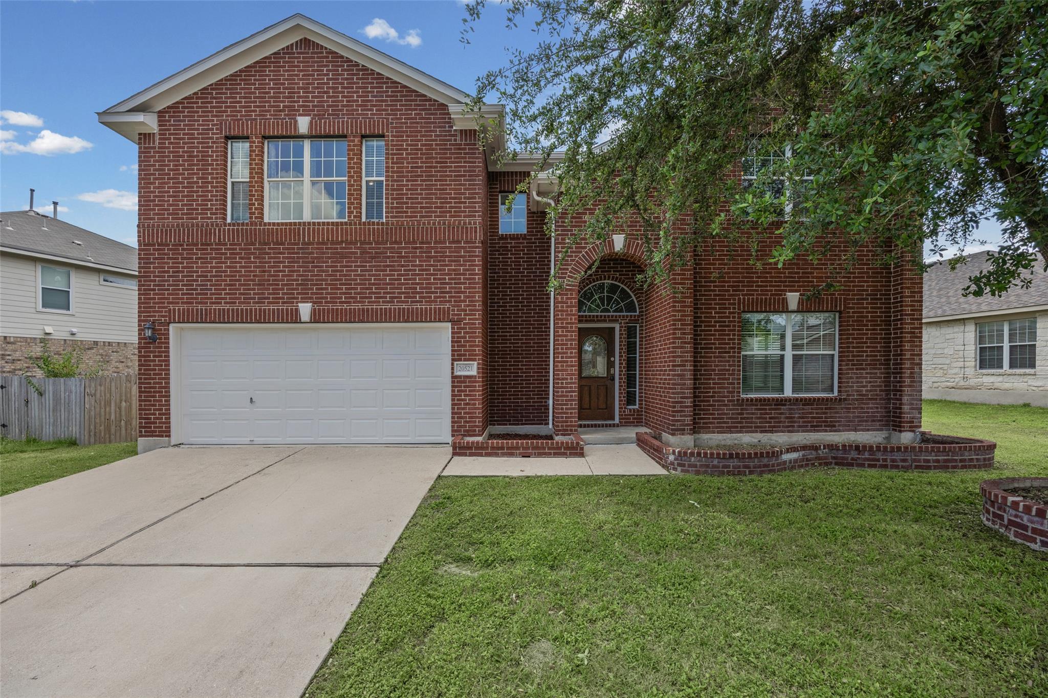 Listing photo 1 of 20521  Farm Pond Ln