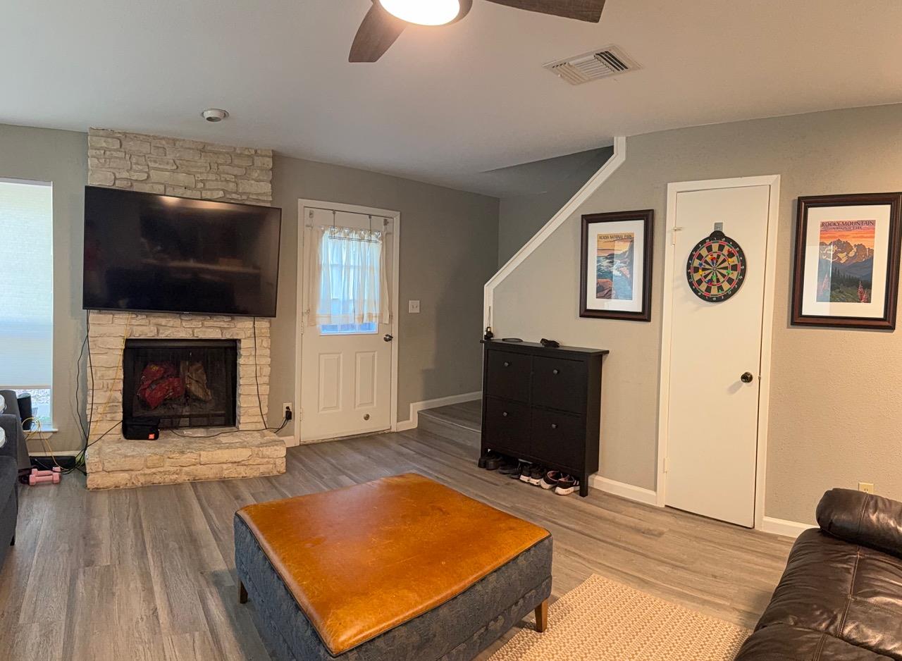 Listing photo 1 of 1407  CAMP CRAFT Rd  #C