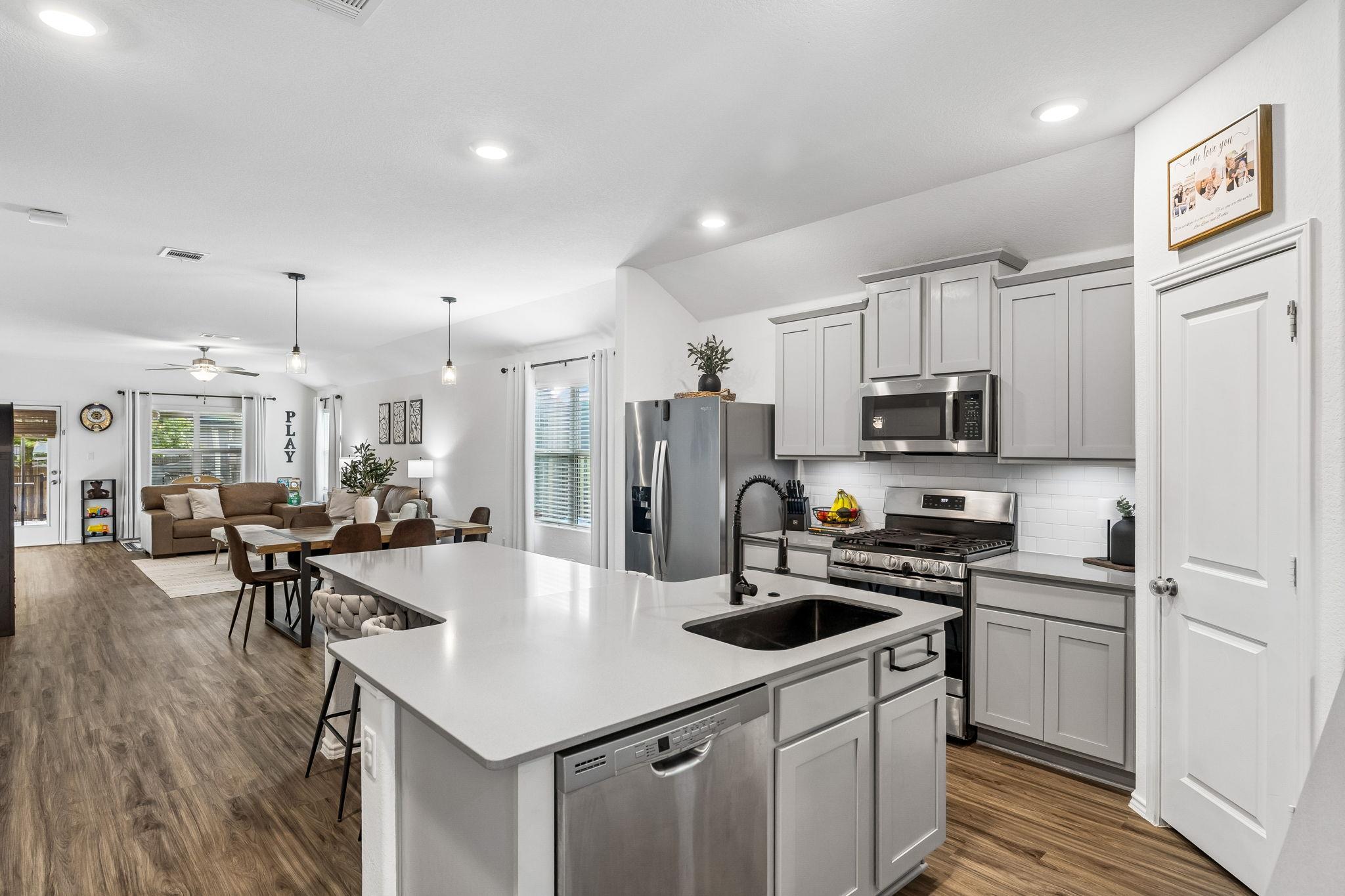 Listing photo 1 of 117  Konik Rd