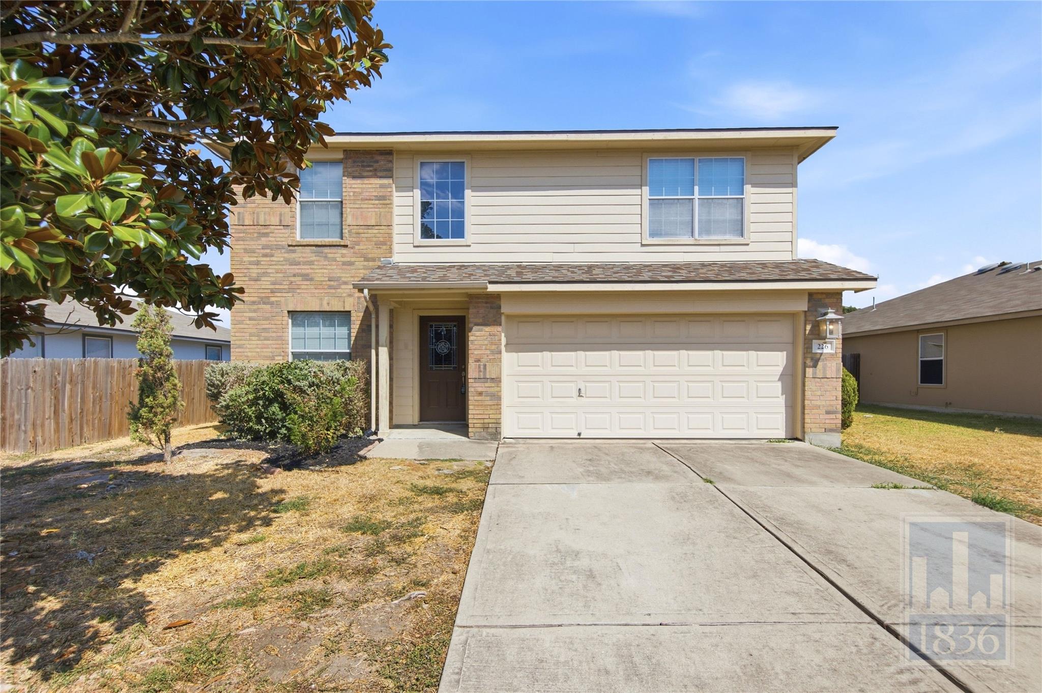 Listing photo 1 of 226  Wegstrom St