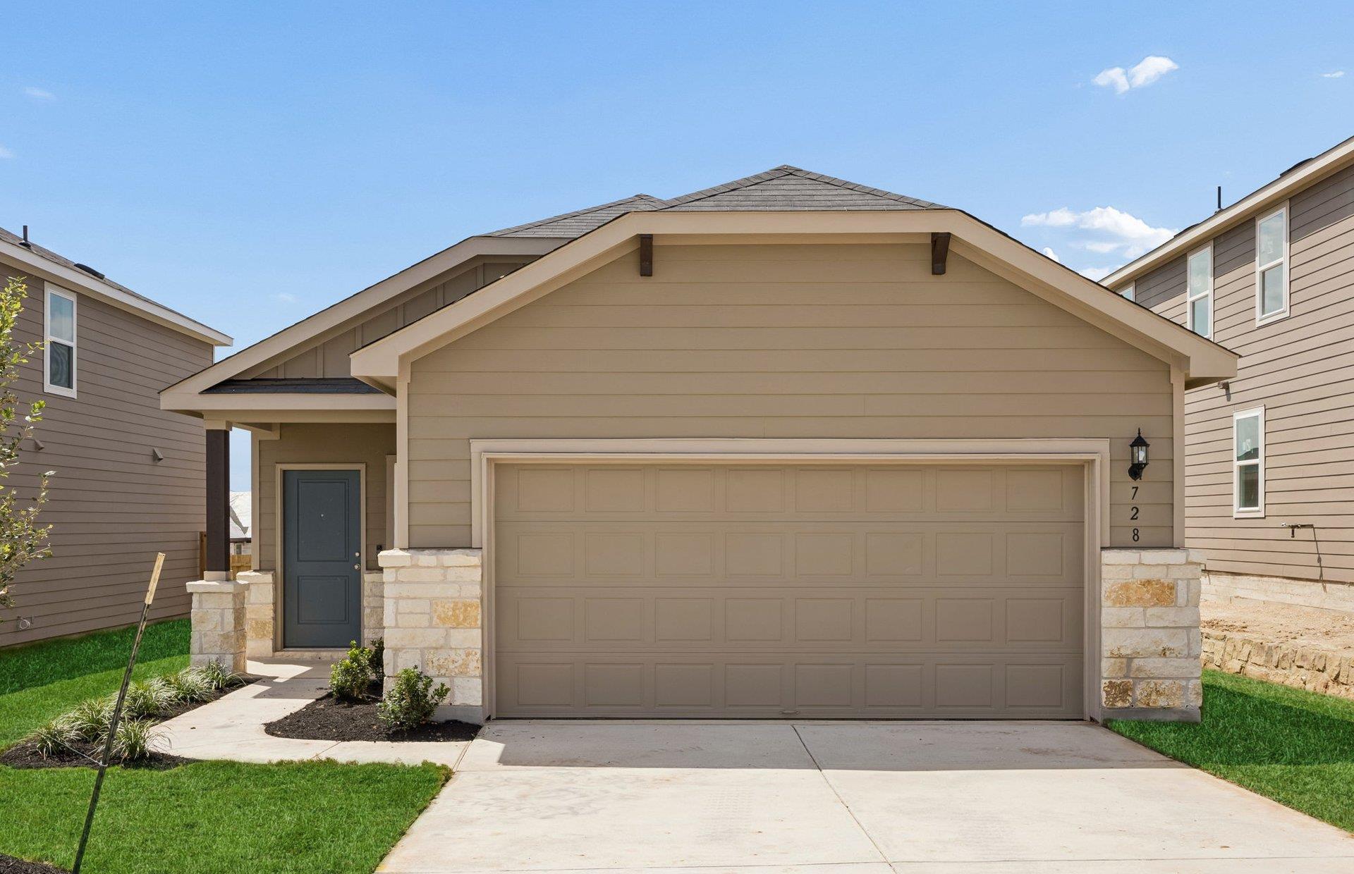 Listing photo 1 of 728  Rubber Tree Way