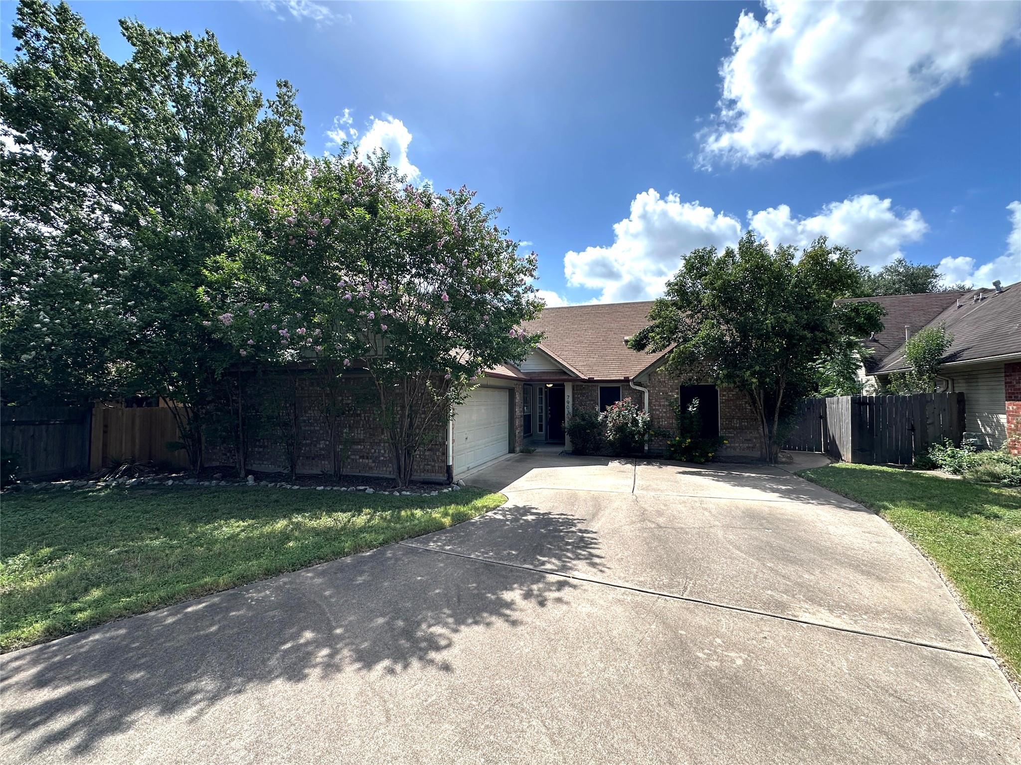 Listing photo 1 of 7903  Tiger Eye Cv
