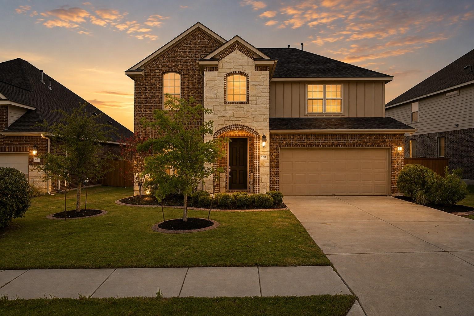 Listing photo 1 of 3717  Del Payne Ln