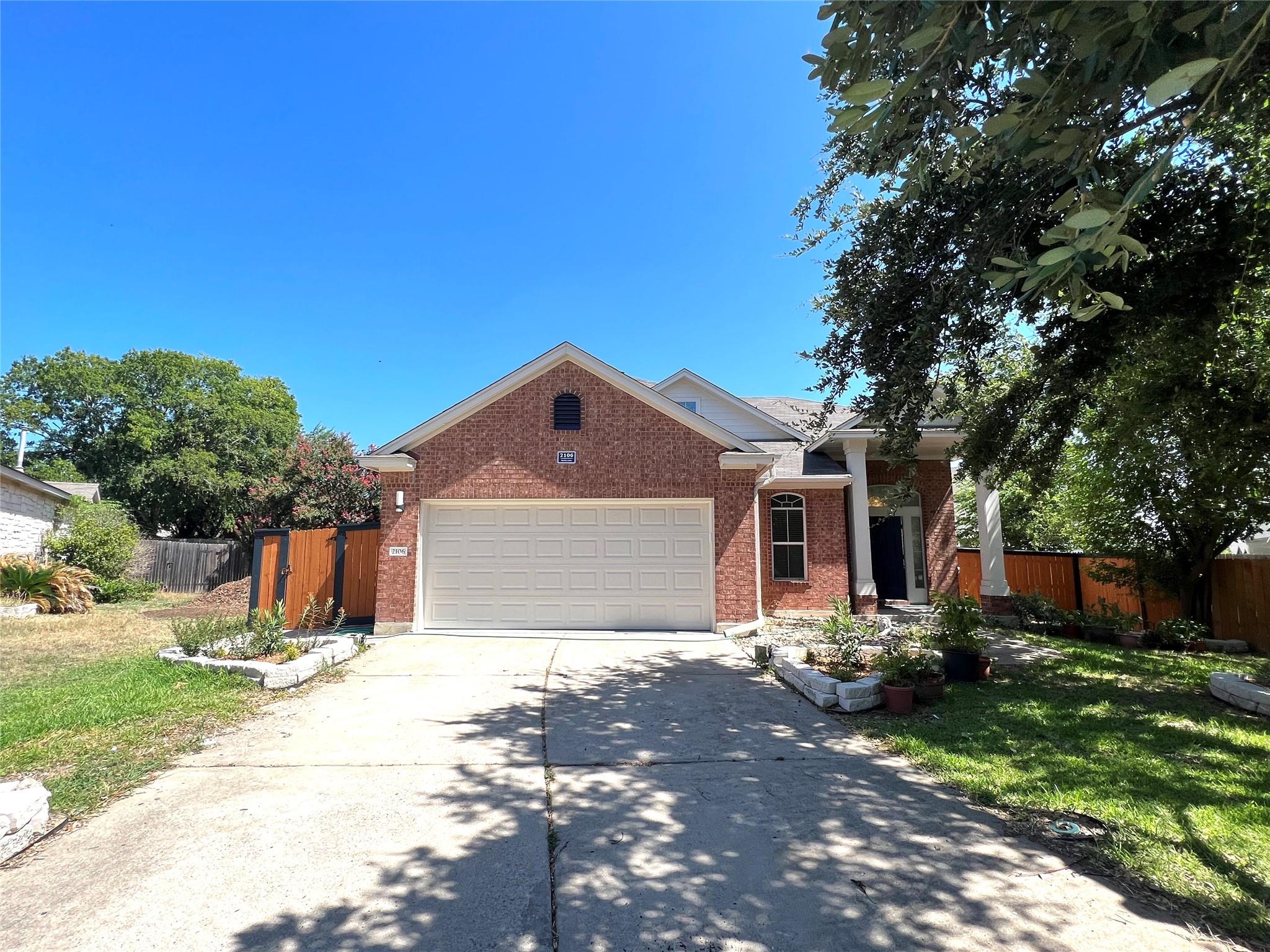 Listing photo 1 of 2106  Huxley Ln