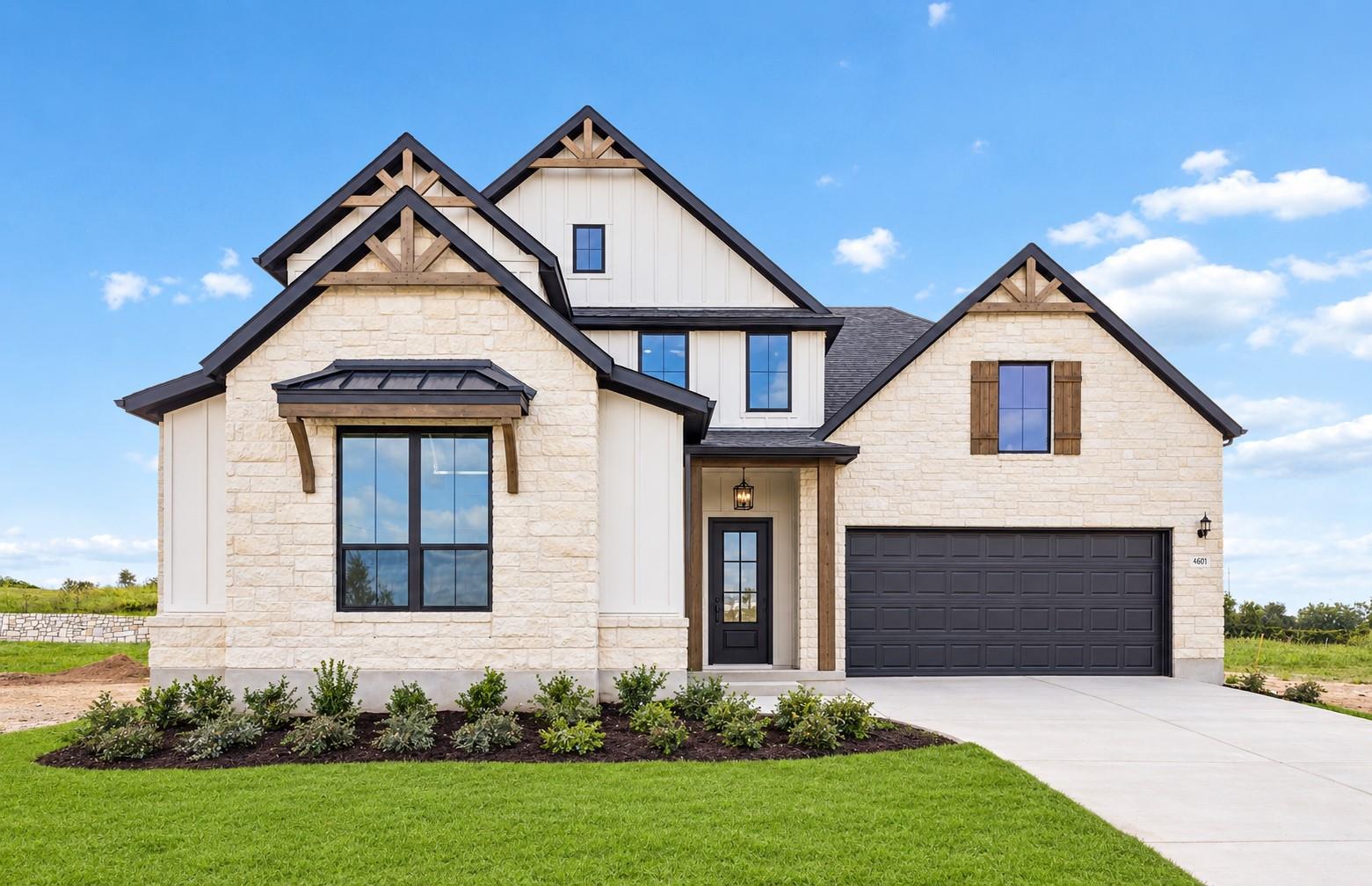 Listing photo 1 of 16401  Winnie Mae Bnd