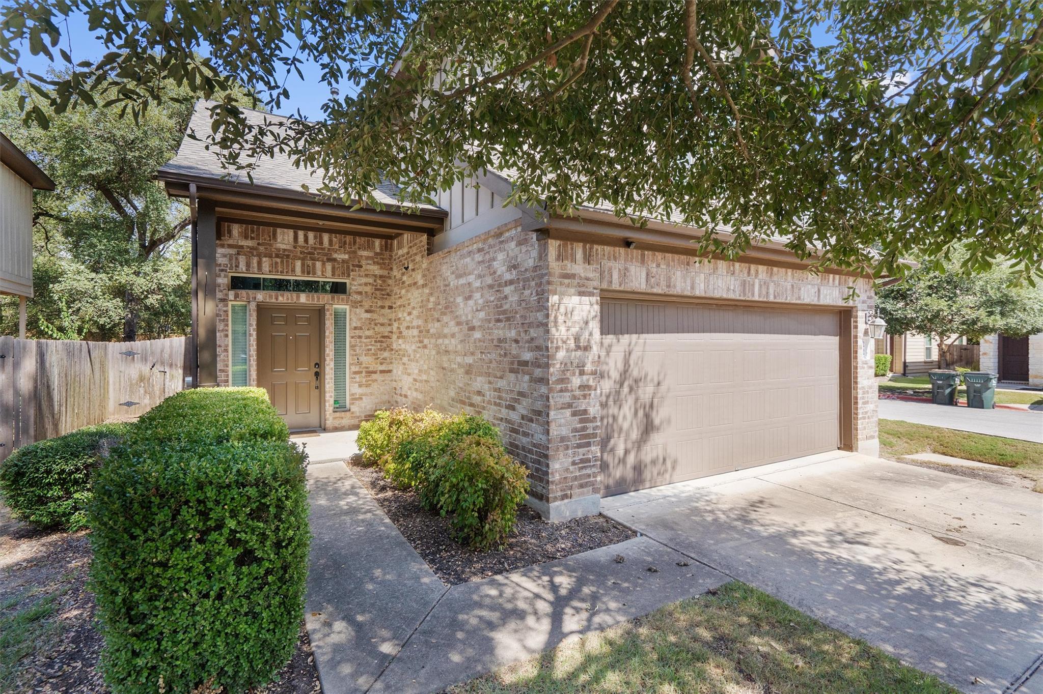Listing photo 1 of 7709  Menchaca Rd  #22