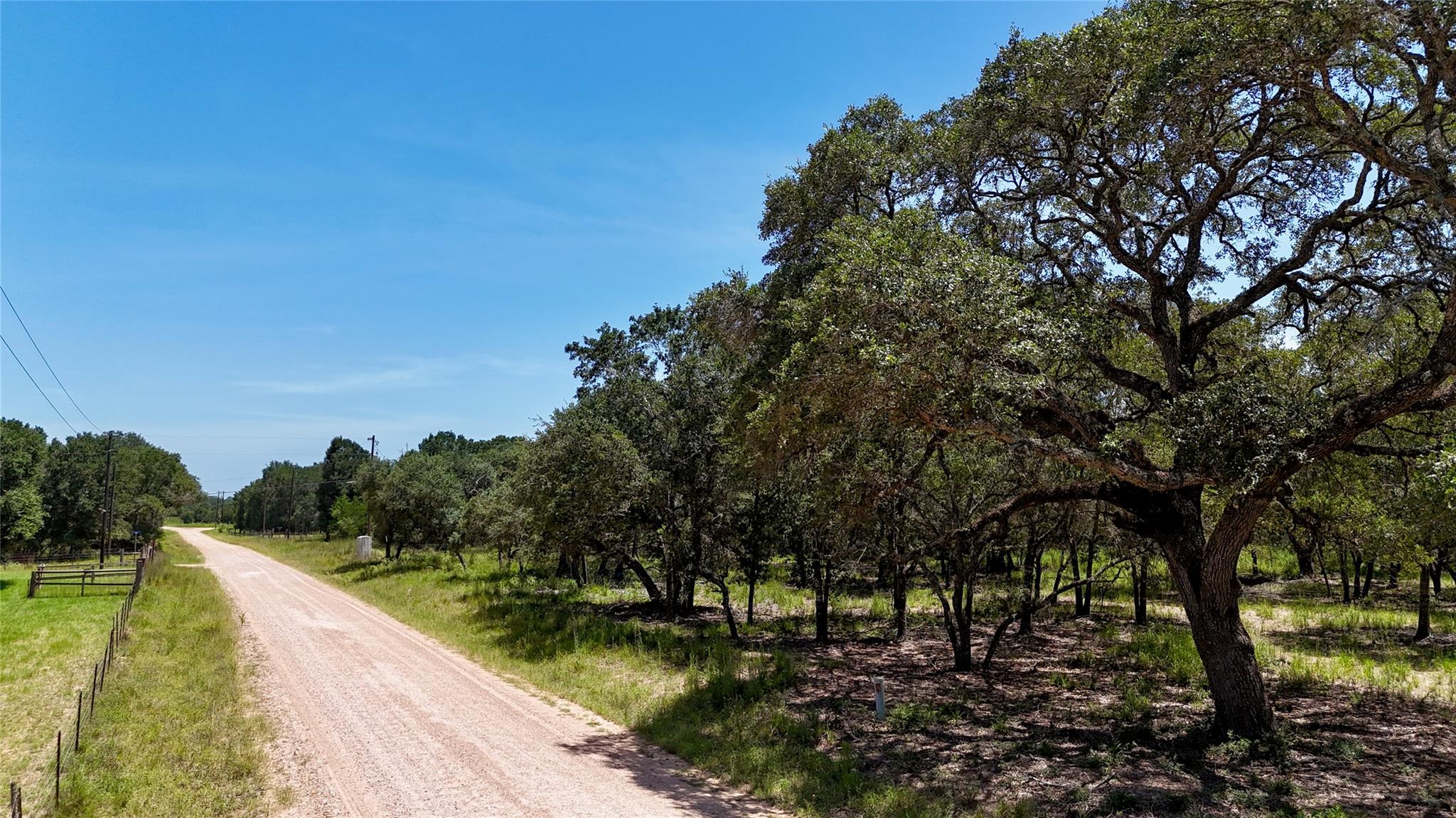 Listing photo 1 of 182  County Road 123F None