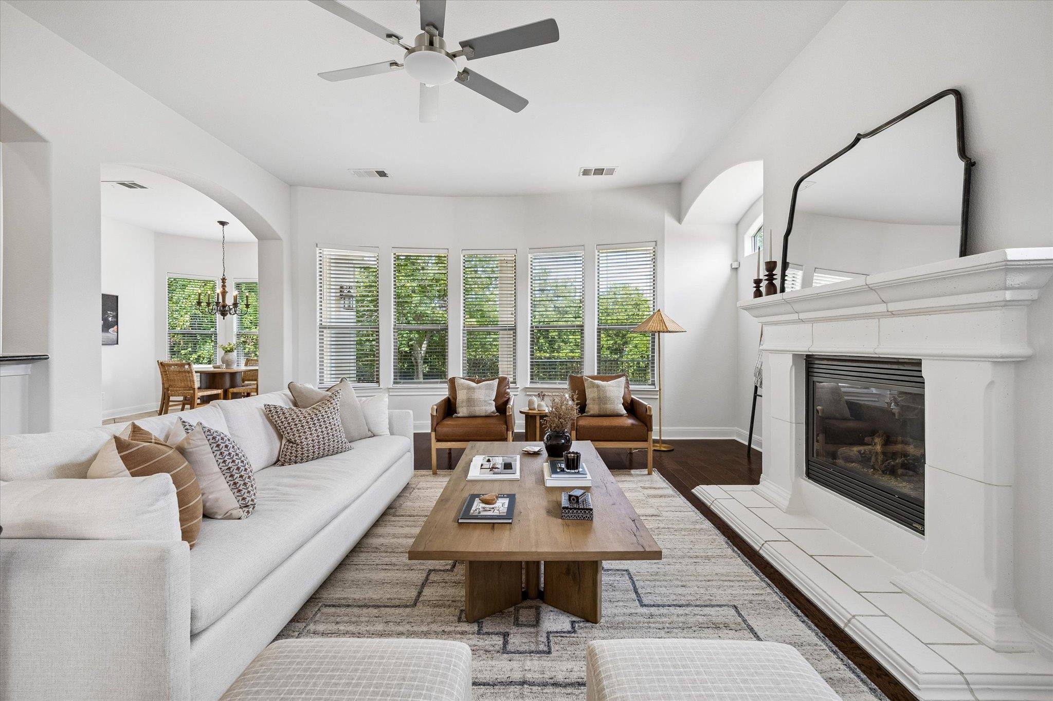 Listing photo 1 of 11600  Hunters Green Trl