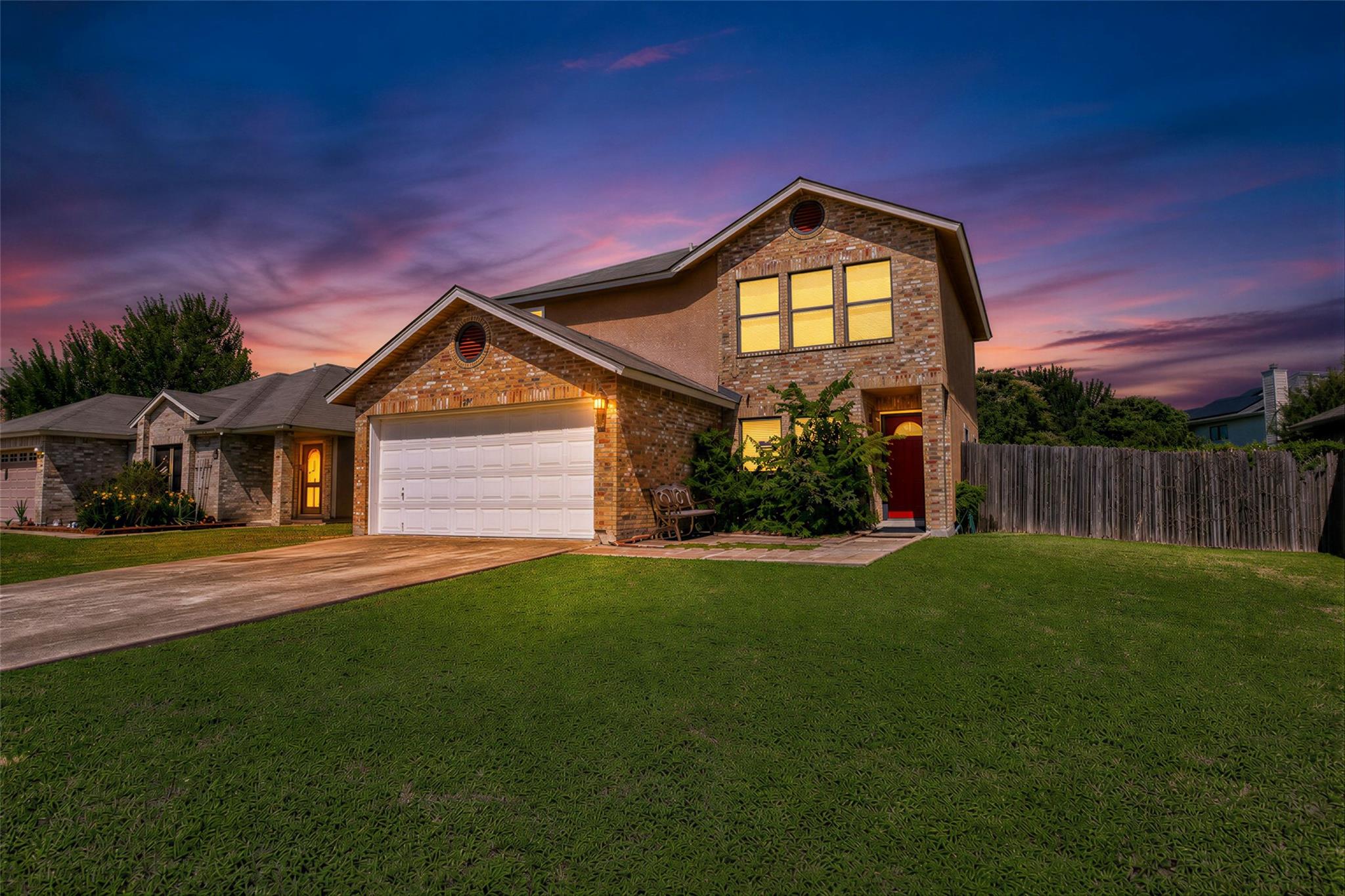Listing photo 1 of 1347  Lakeside Loop