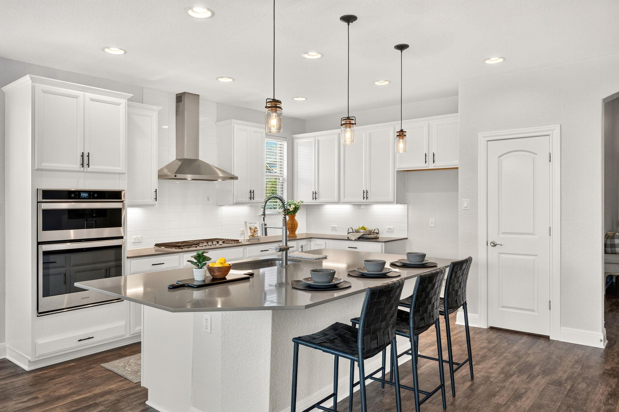 Listing photo 1 of 18201  Winnow Way