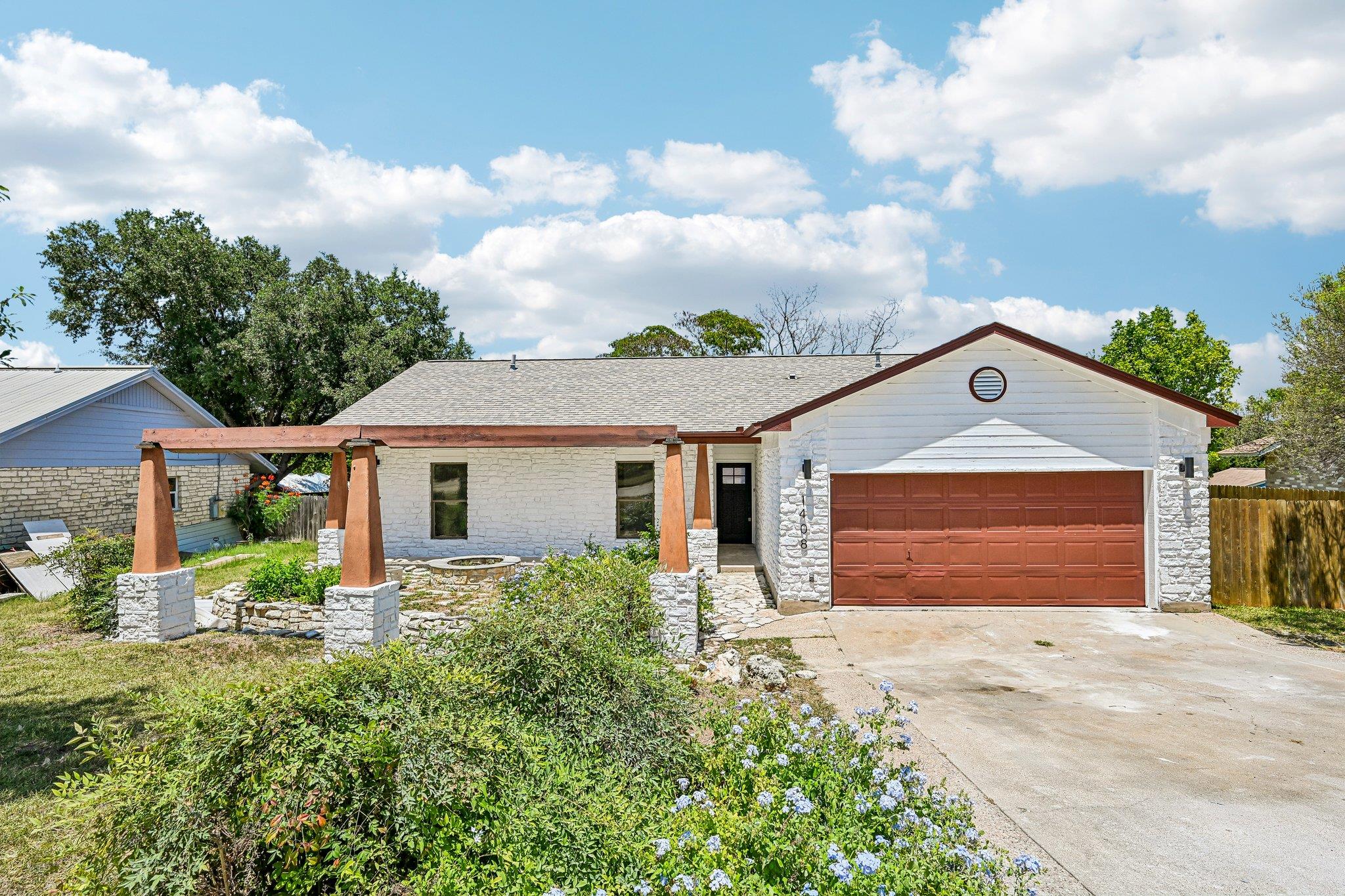 Listing photo 1 of 1408  Gatlinburg Dr