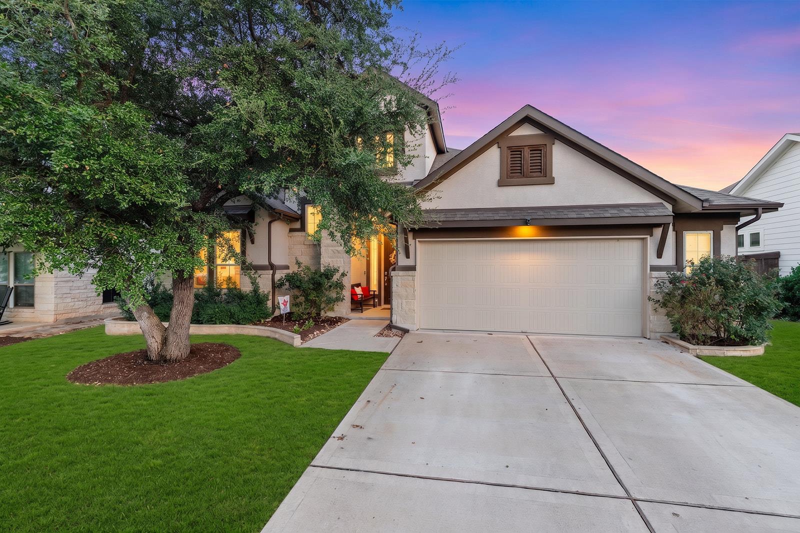 Listing photo of 812  Heartleaf Dr