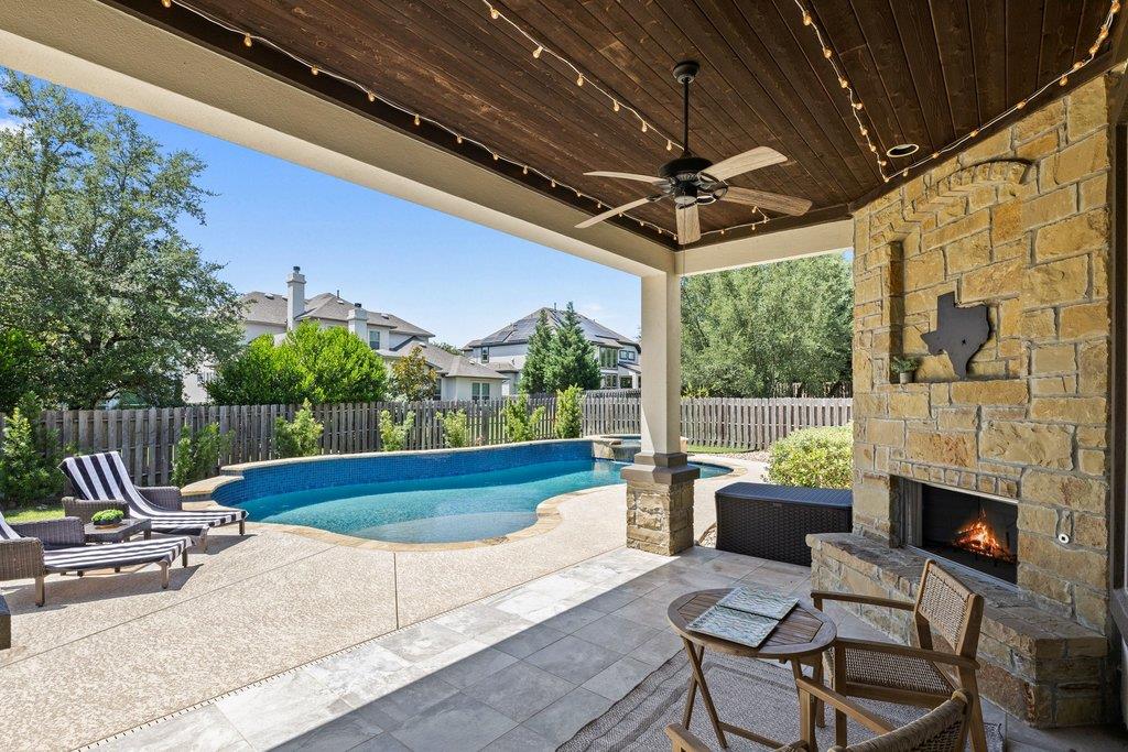 Listing photo 1 of 16313  Leopold Trl