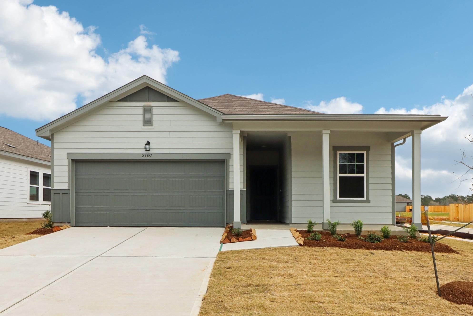 Listing photo 1 of 17416  Escolle Way